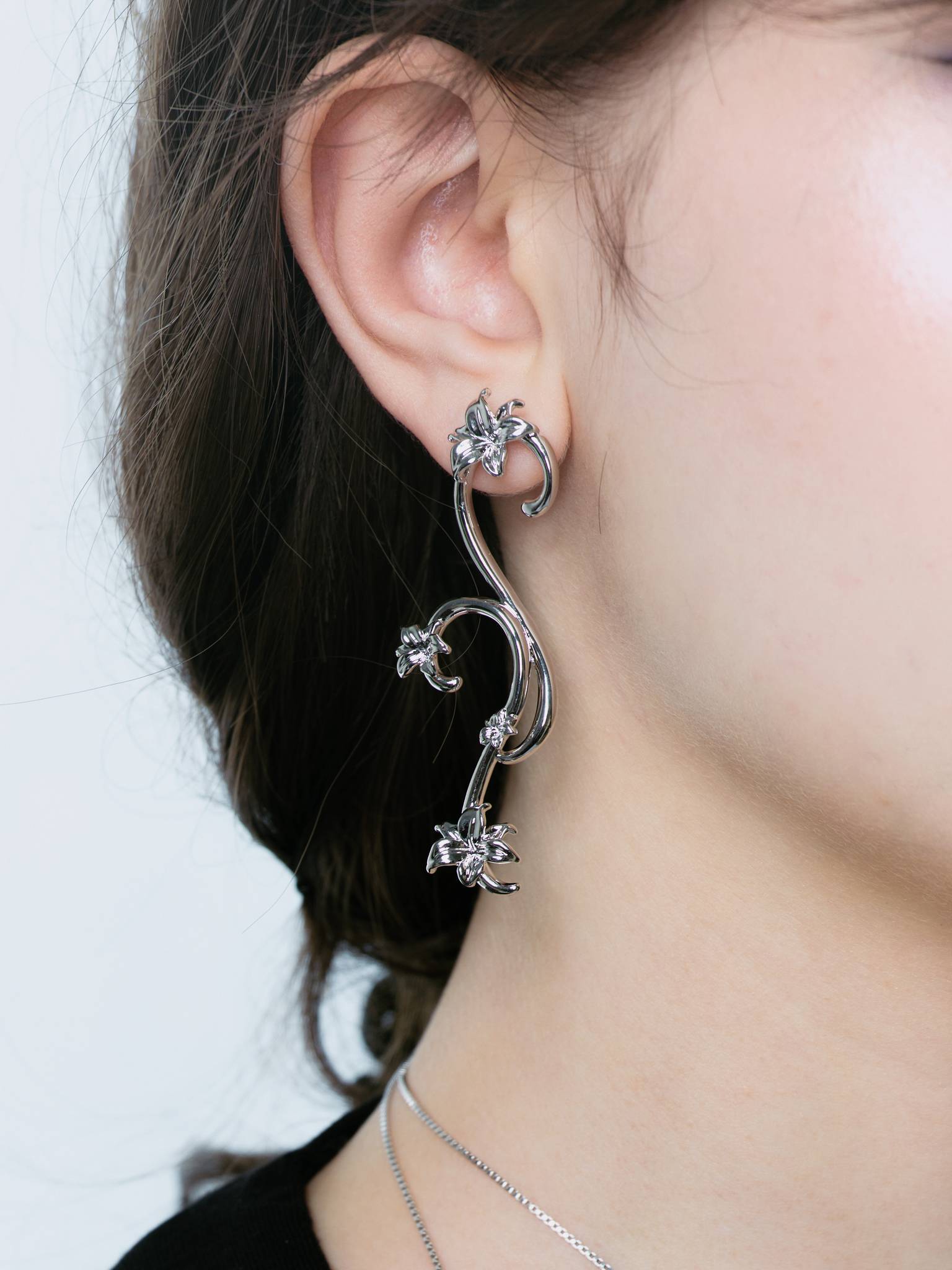 Lily Vine Earrings