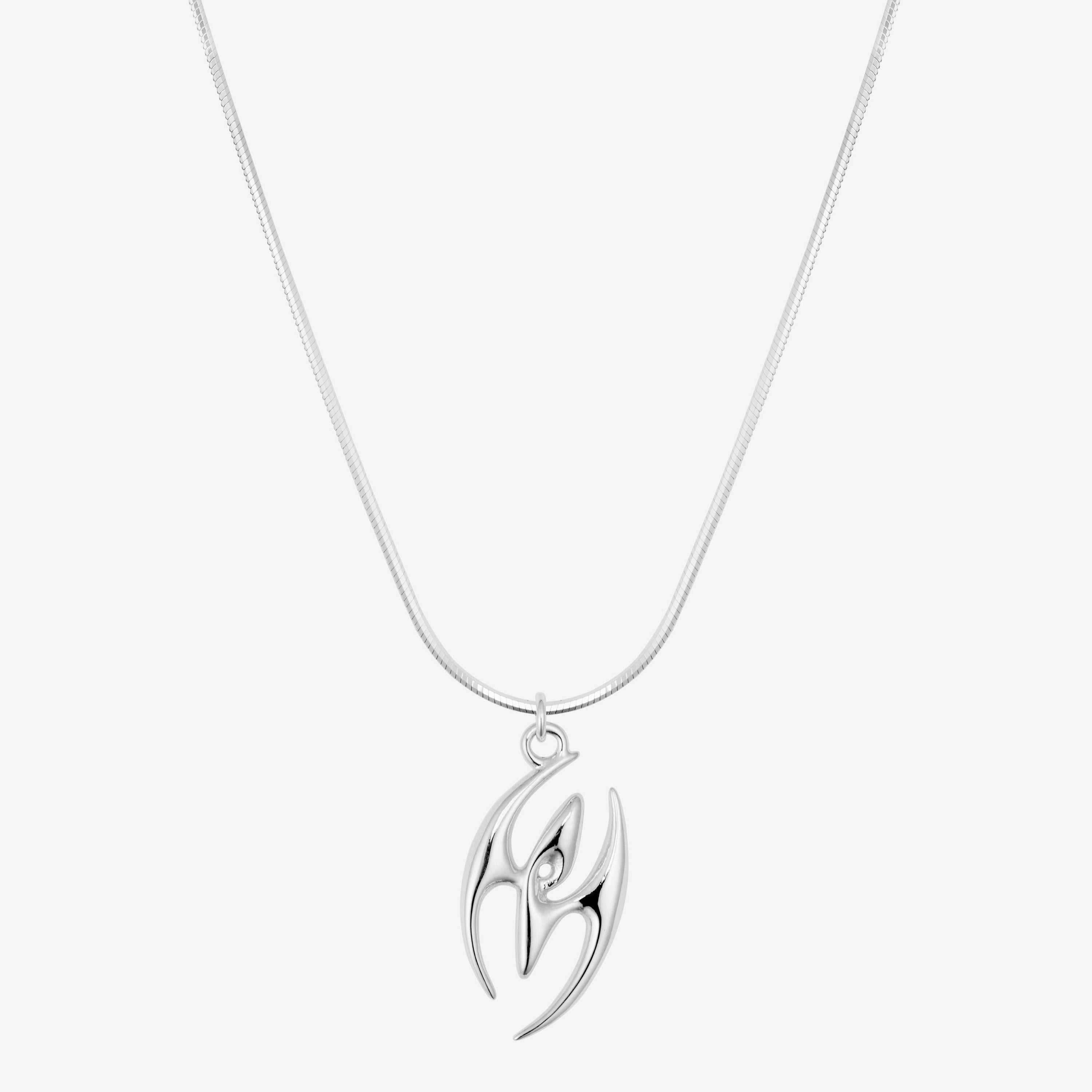 Halskette mit großem Anhänger aus Silber