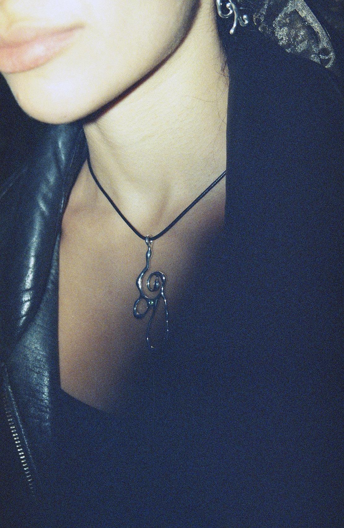 펀 차보라이트 펜던트