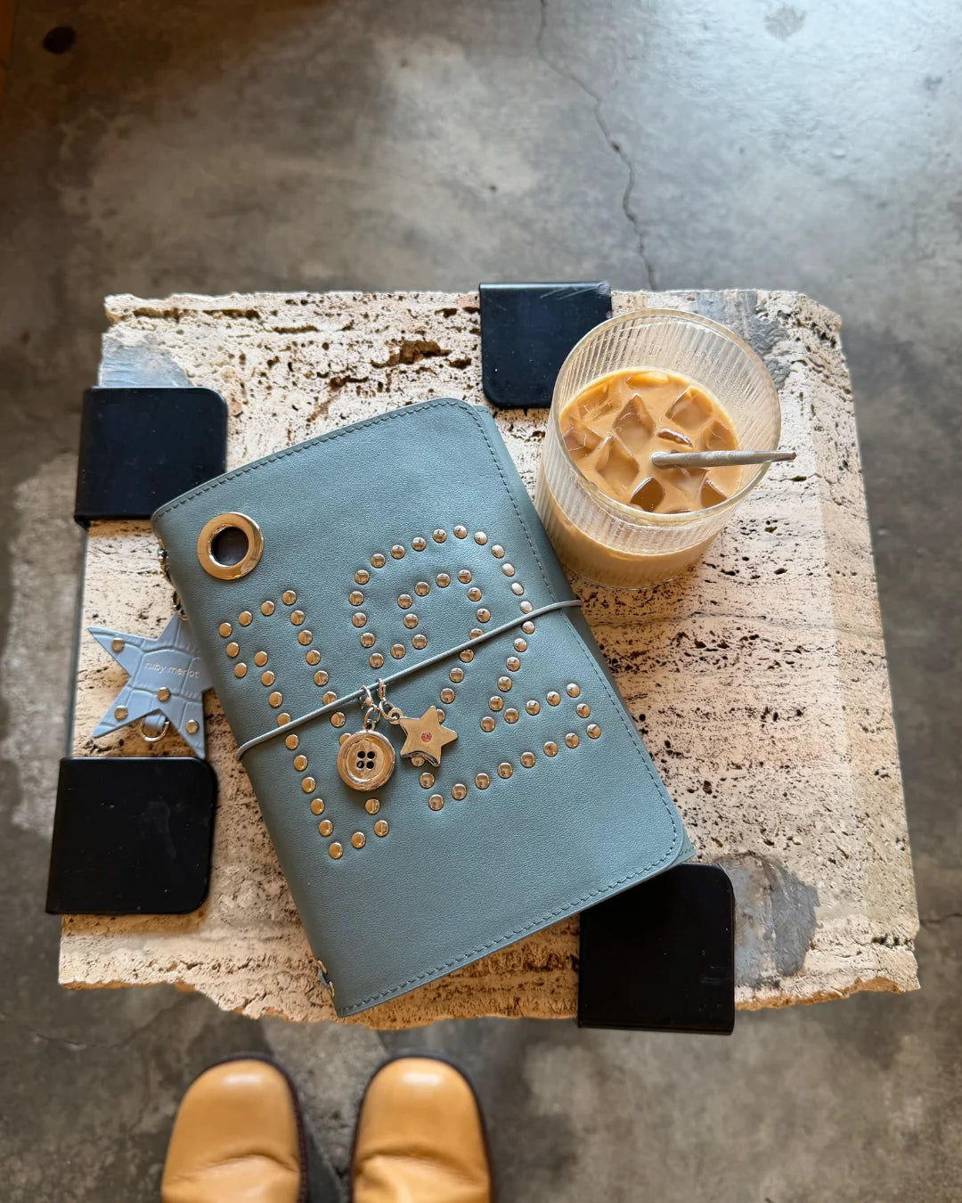 12 Journal - M