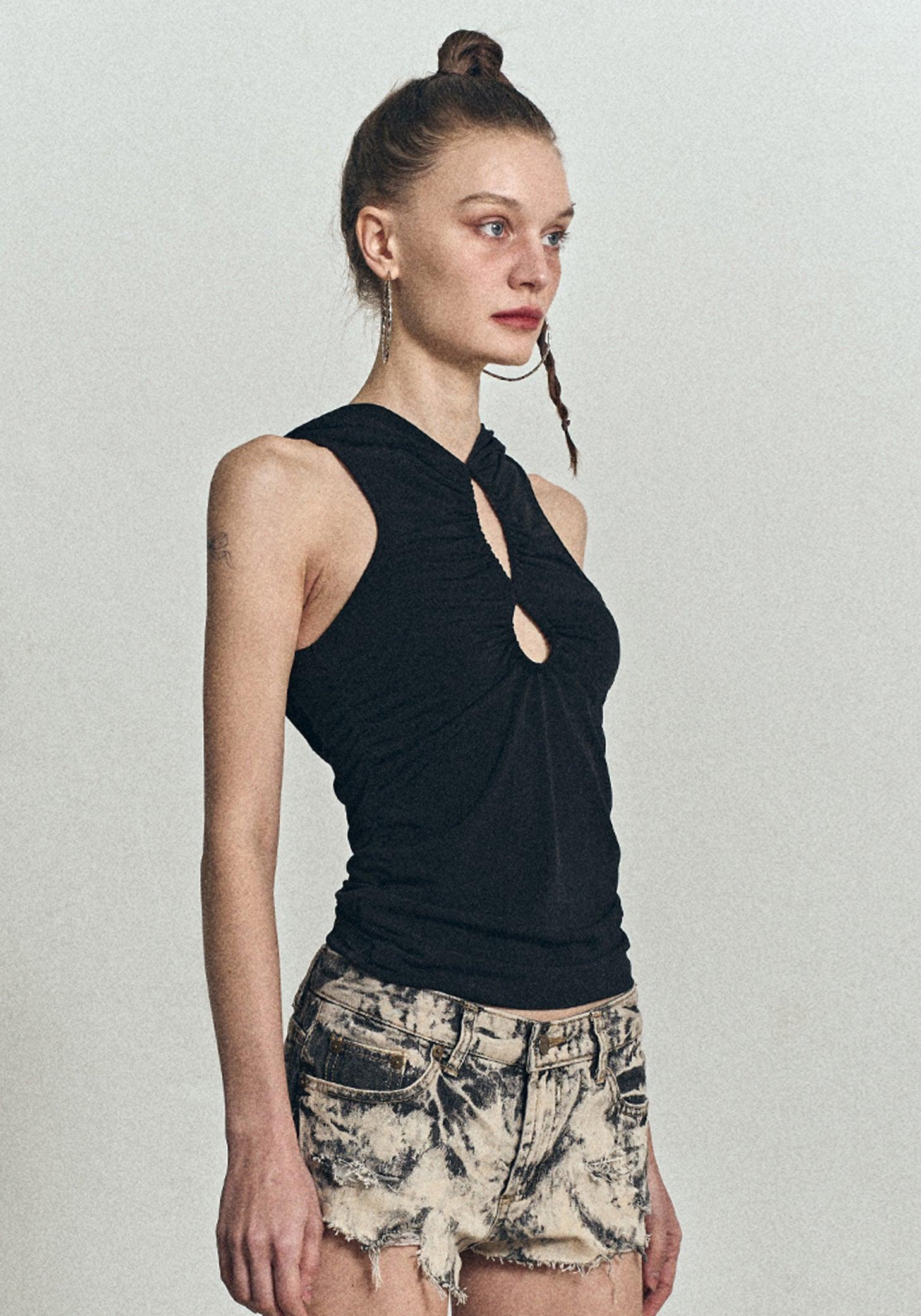 블랙홀 민소매 후드 티셔츠