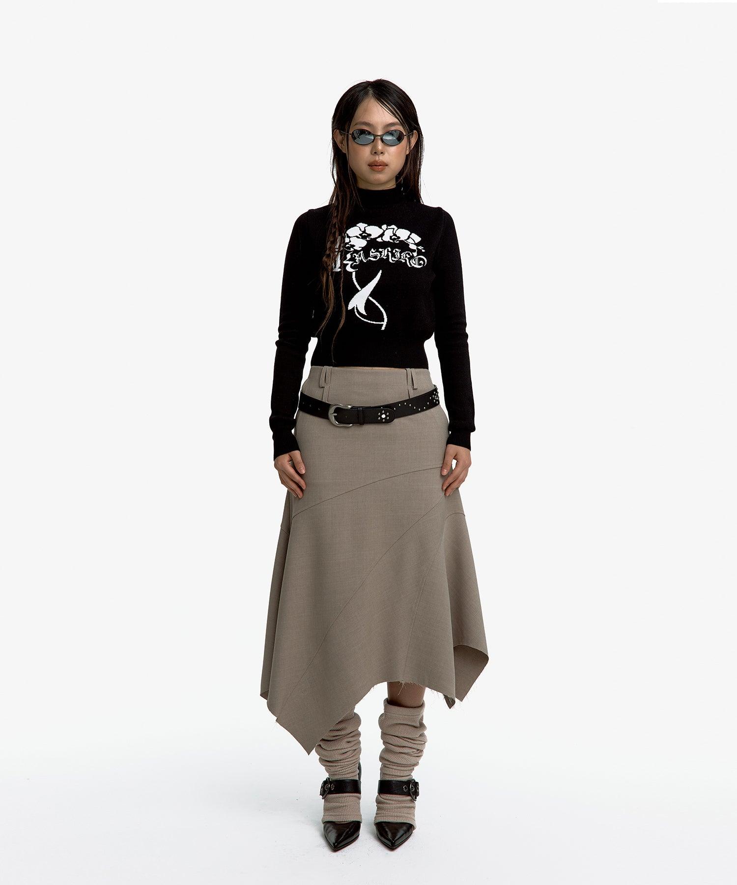 Paneled Gored Skirt in Black