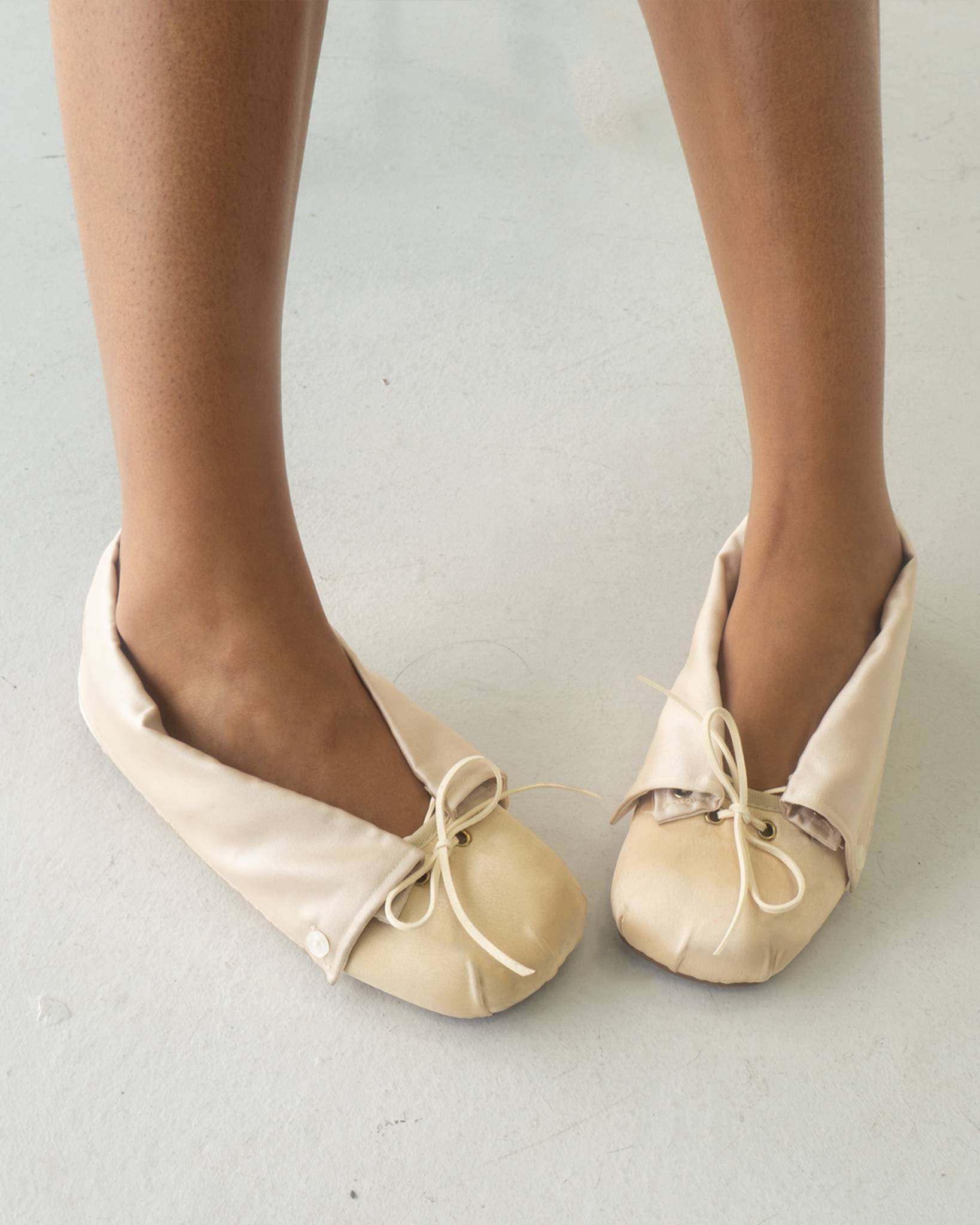 The Camille Ballerina Flat in Powder Gray