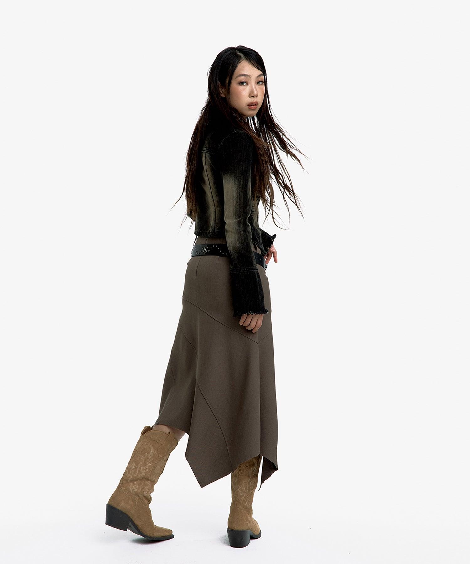 Paneled Gored Skirt in Black