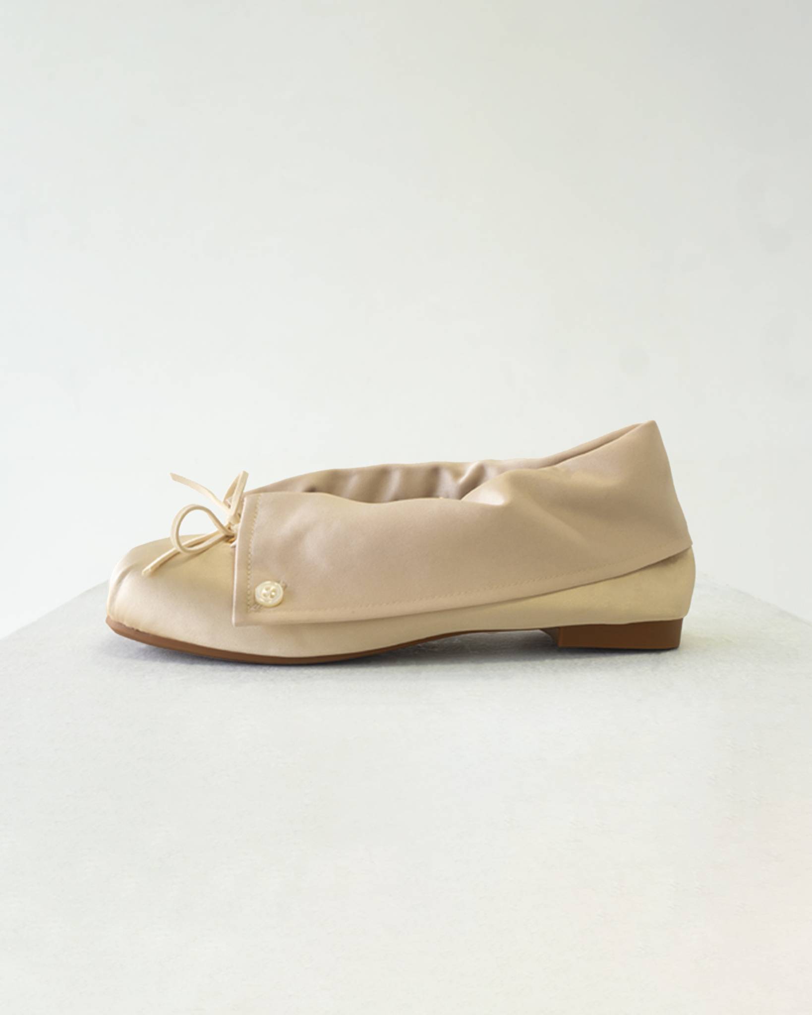 The Camille Ballerina Flat in Powder Gray