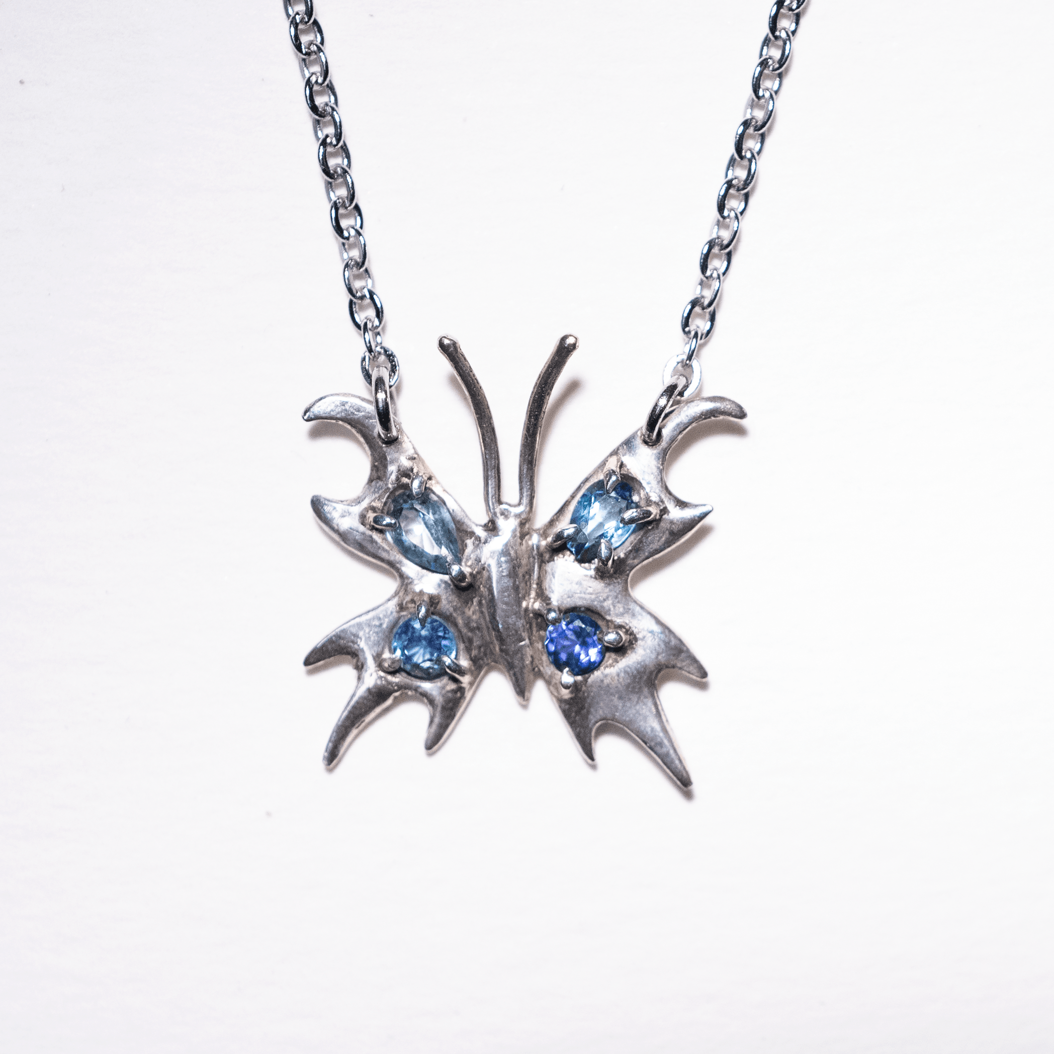 Chrome Pappillion Necklace (4 Stones) in Blue
