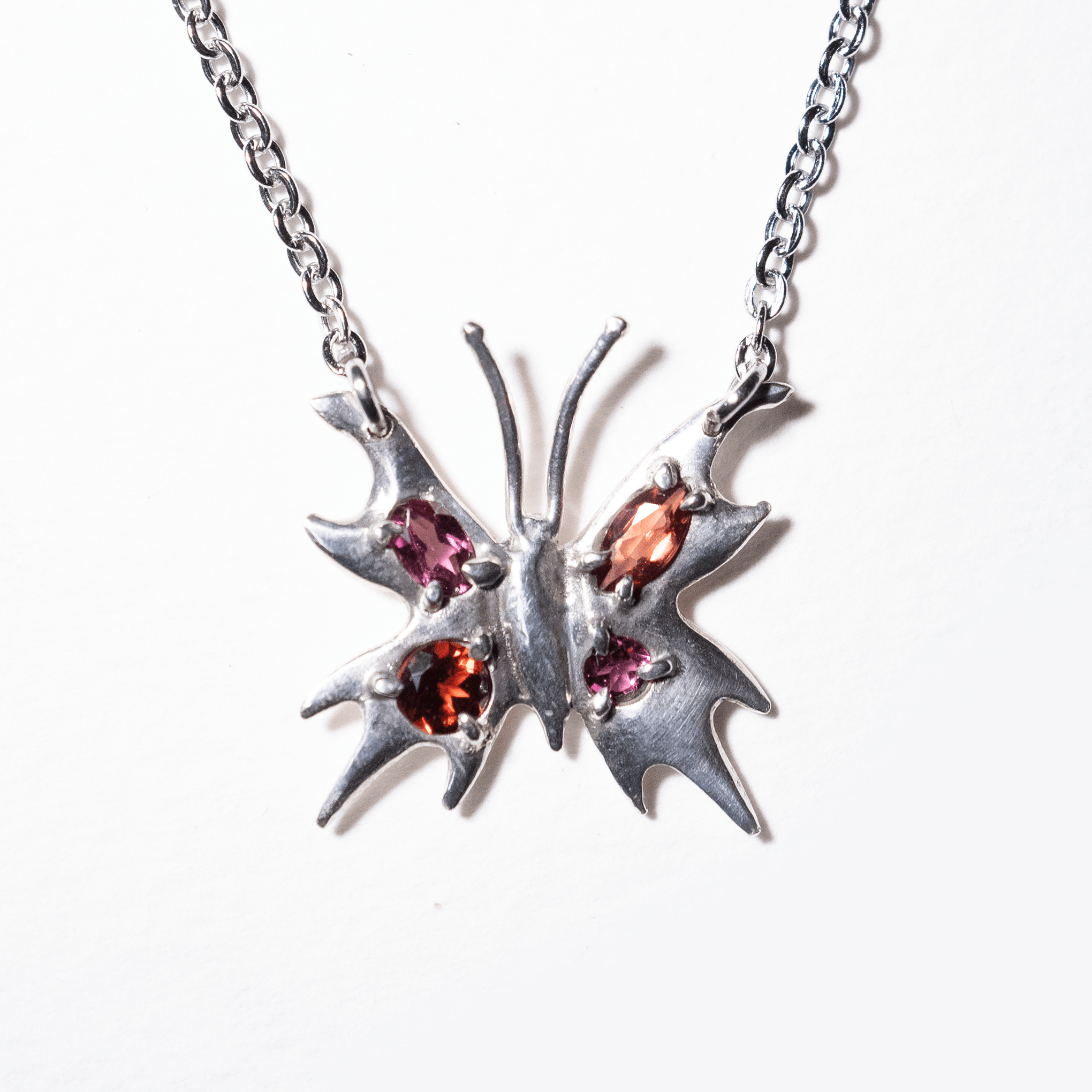Chrome Pappillion Necklace (4 Stones) in Red/Purple