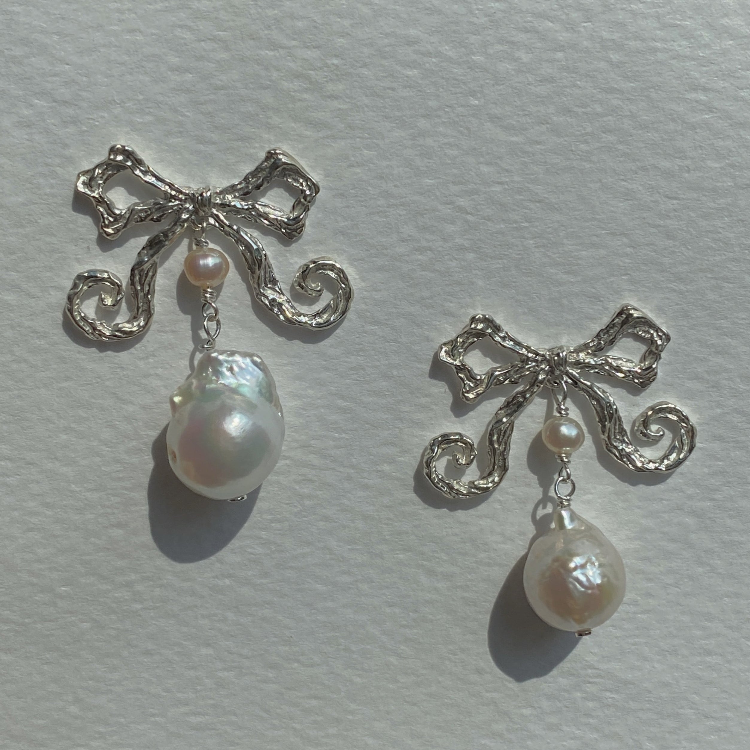 리본 드롭 귀걸이