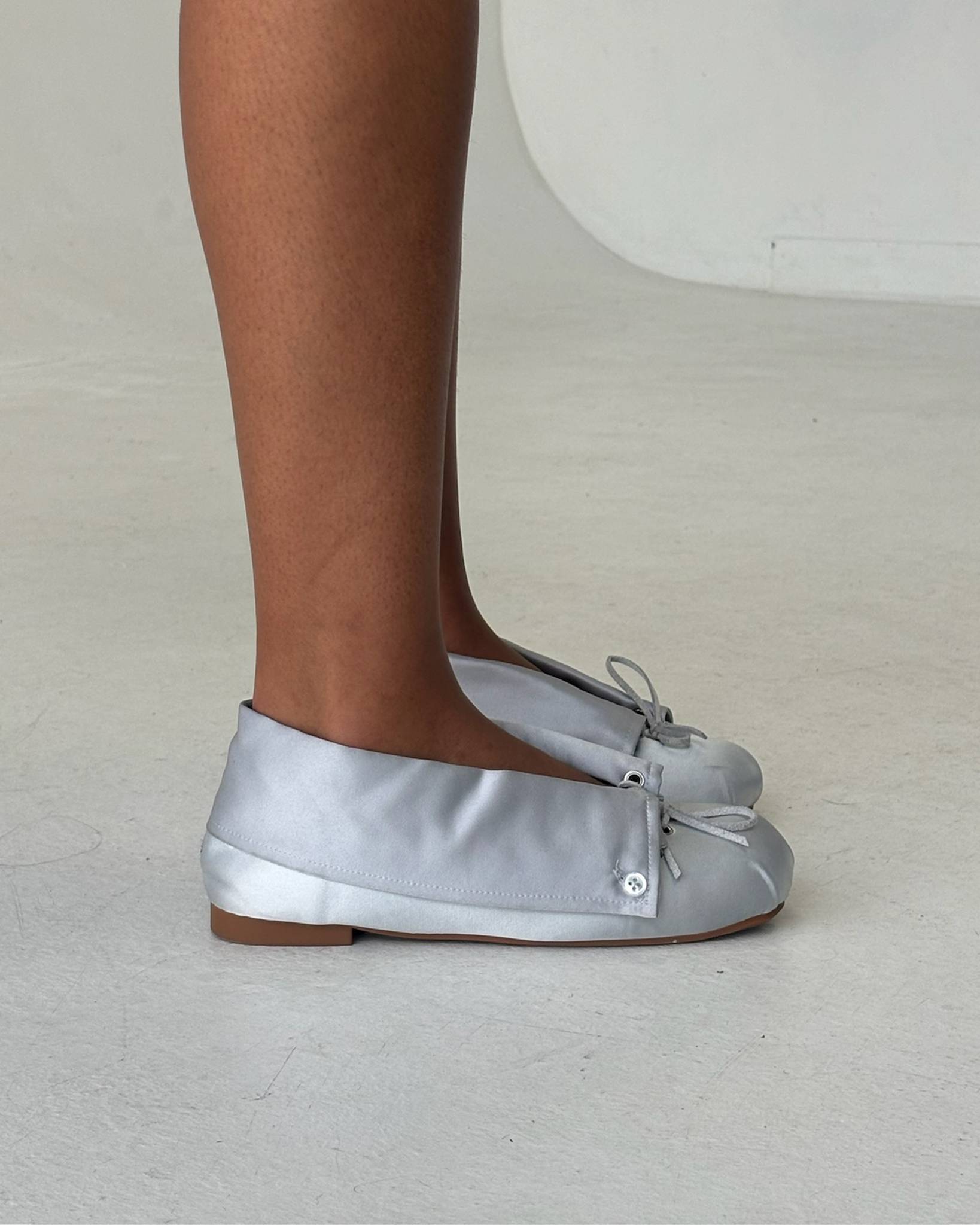 The Camille Ballerina Flat in Powder Gray