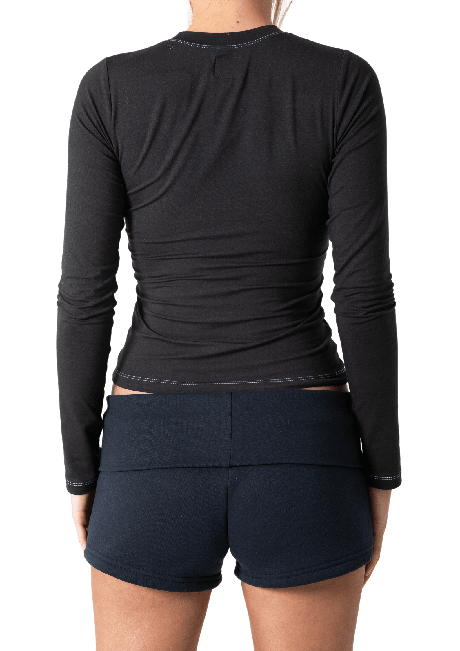 에보니 롱슬리브