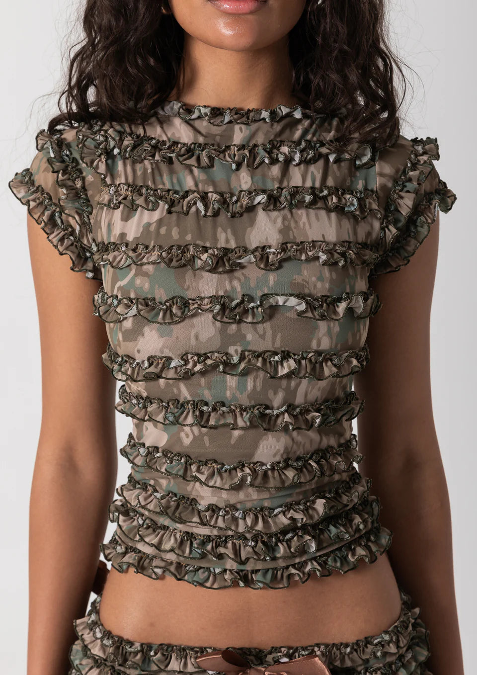 카모 아멜리아 러플 티셔츠