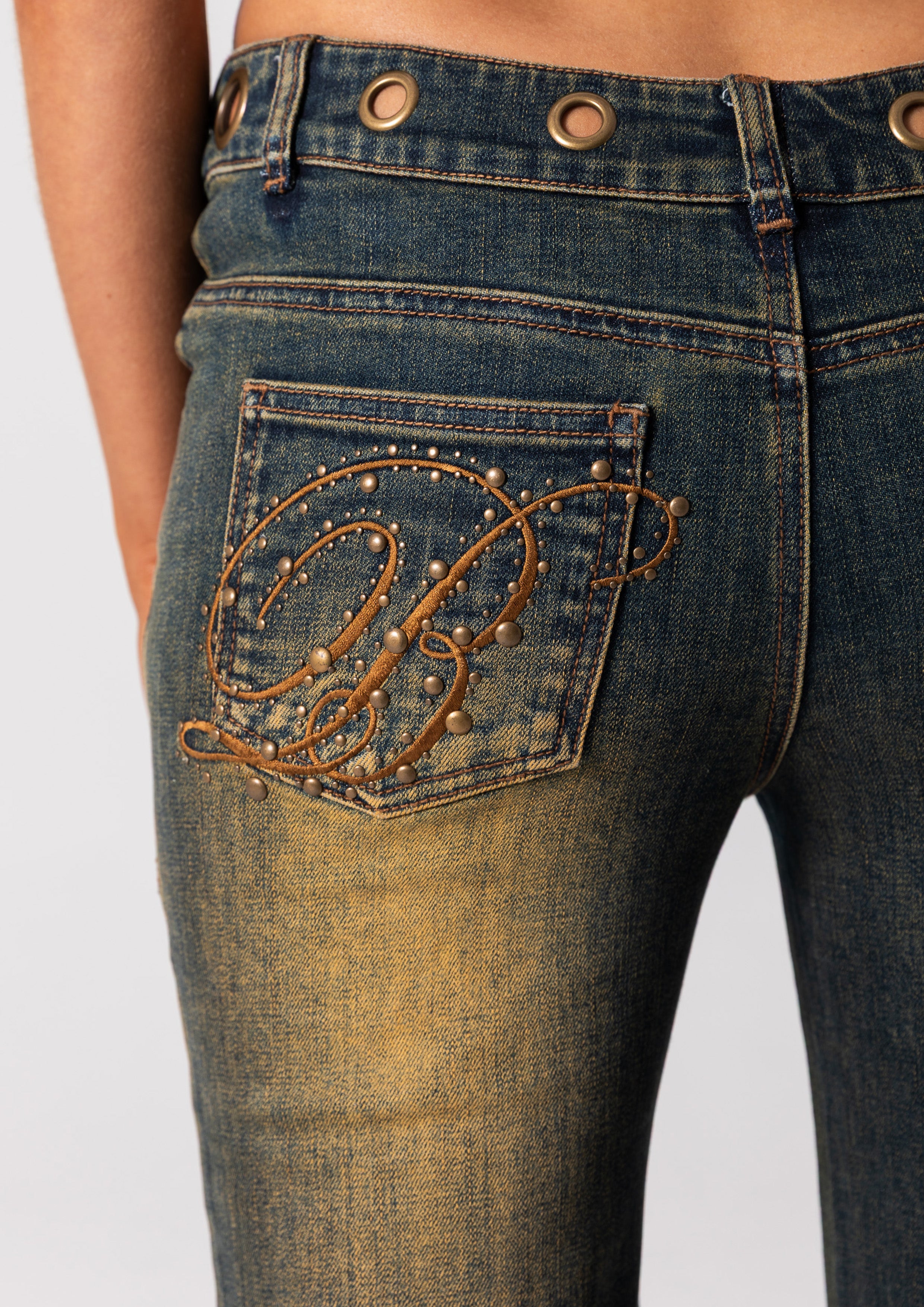 Venus Jean in Ember