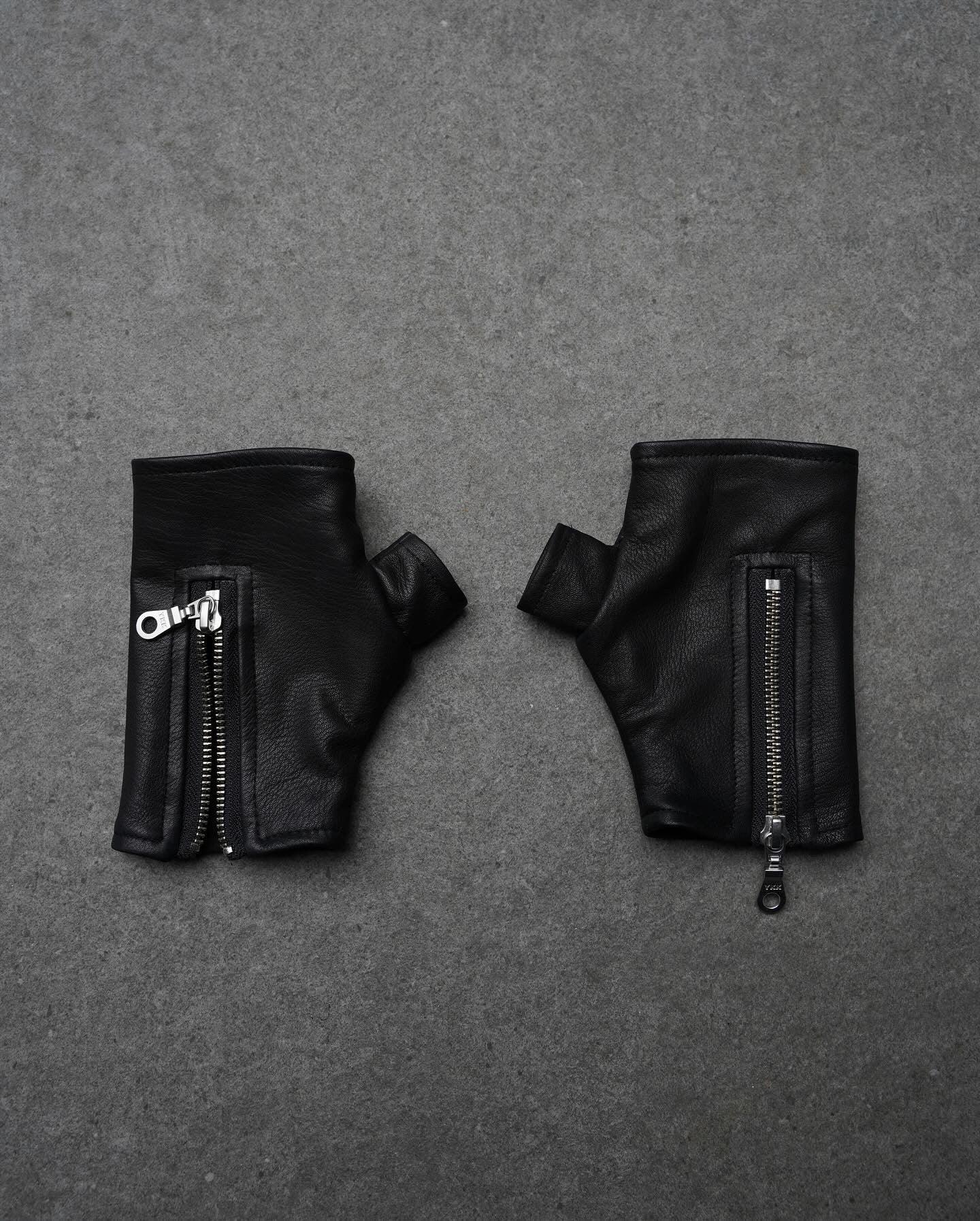 Fingerless Leather Zip Gloves