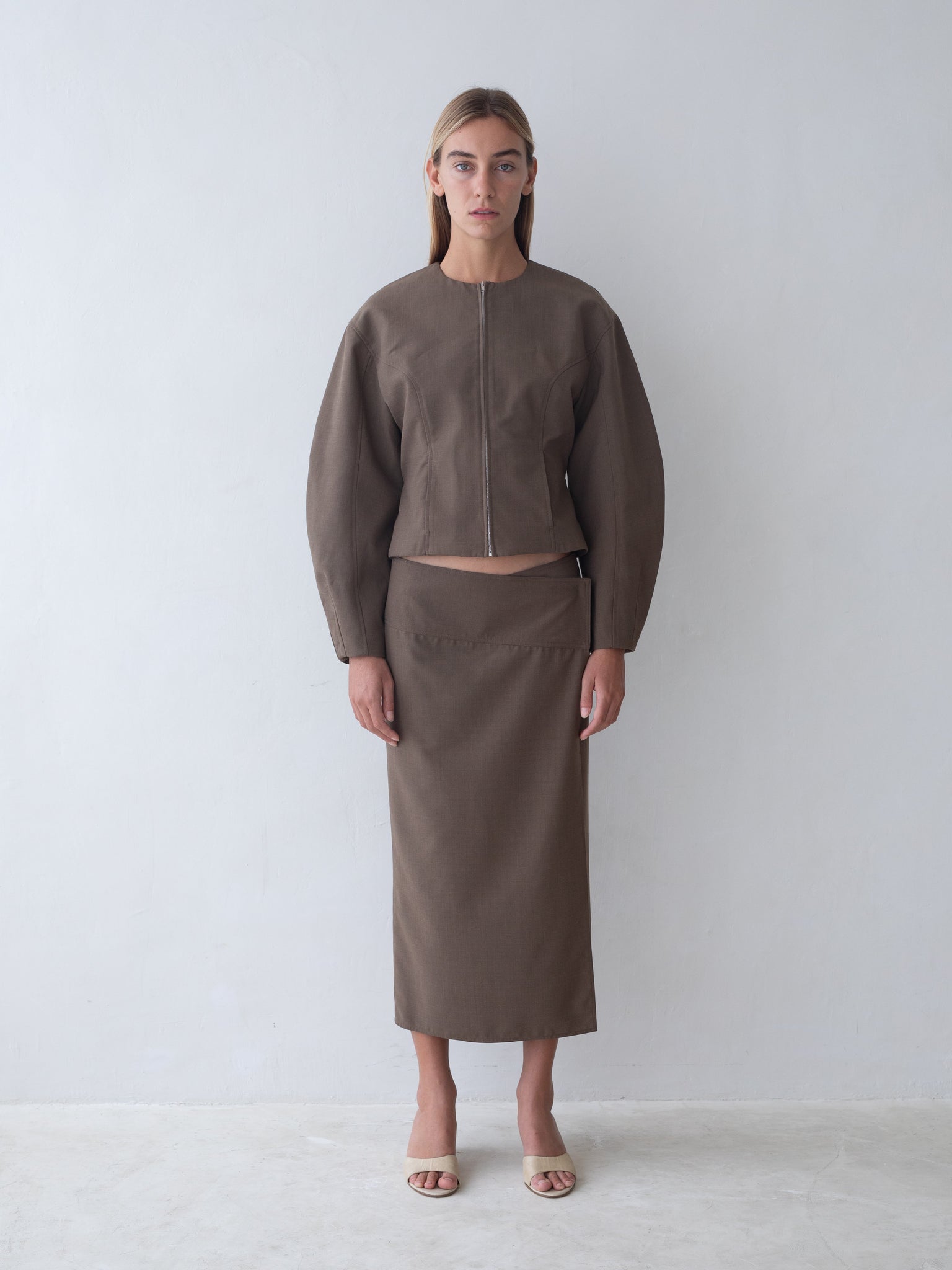 Summit Jacket in Brown