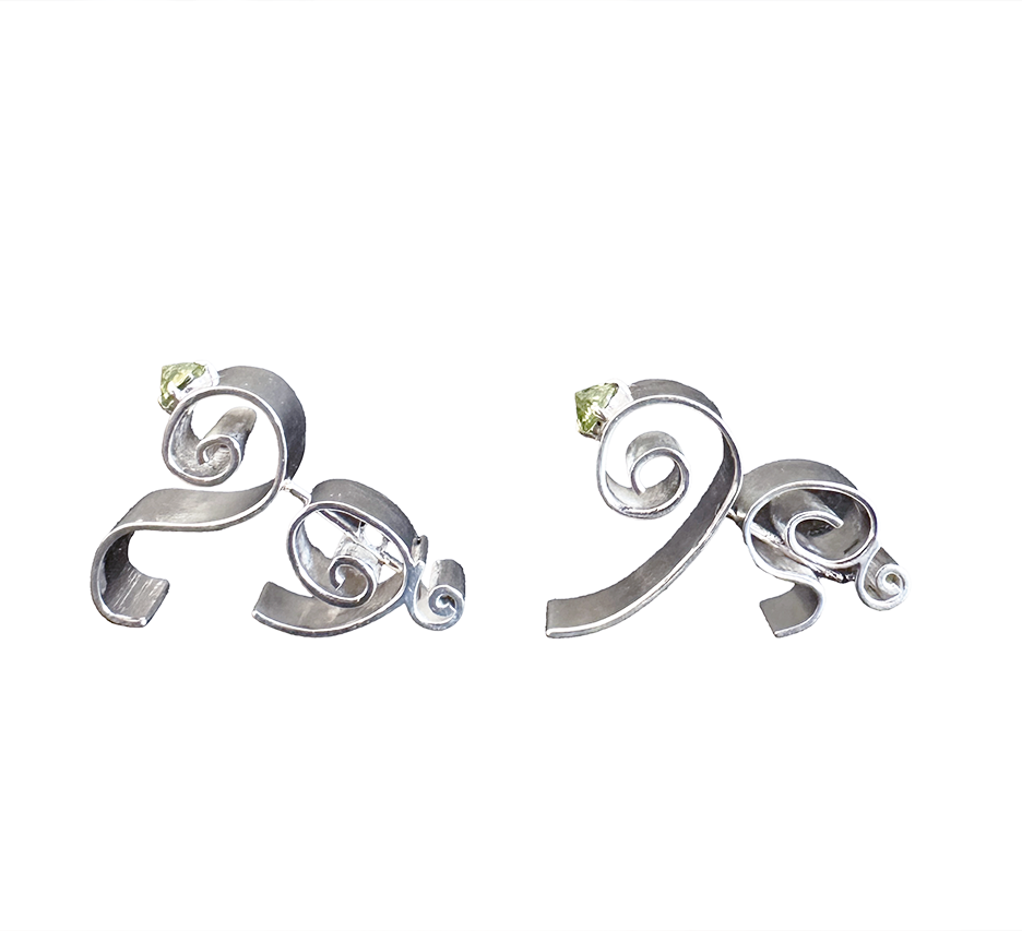 Chuang Asymmetrical Earrings