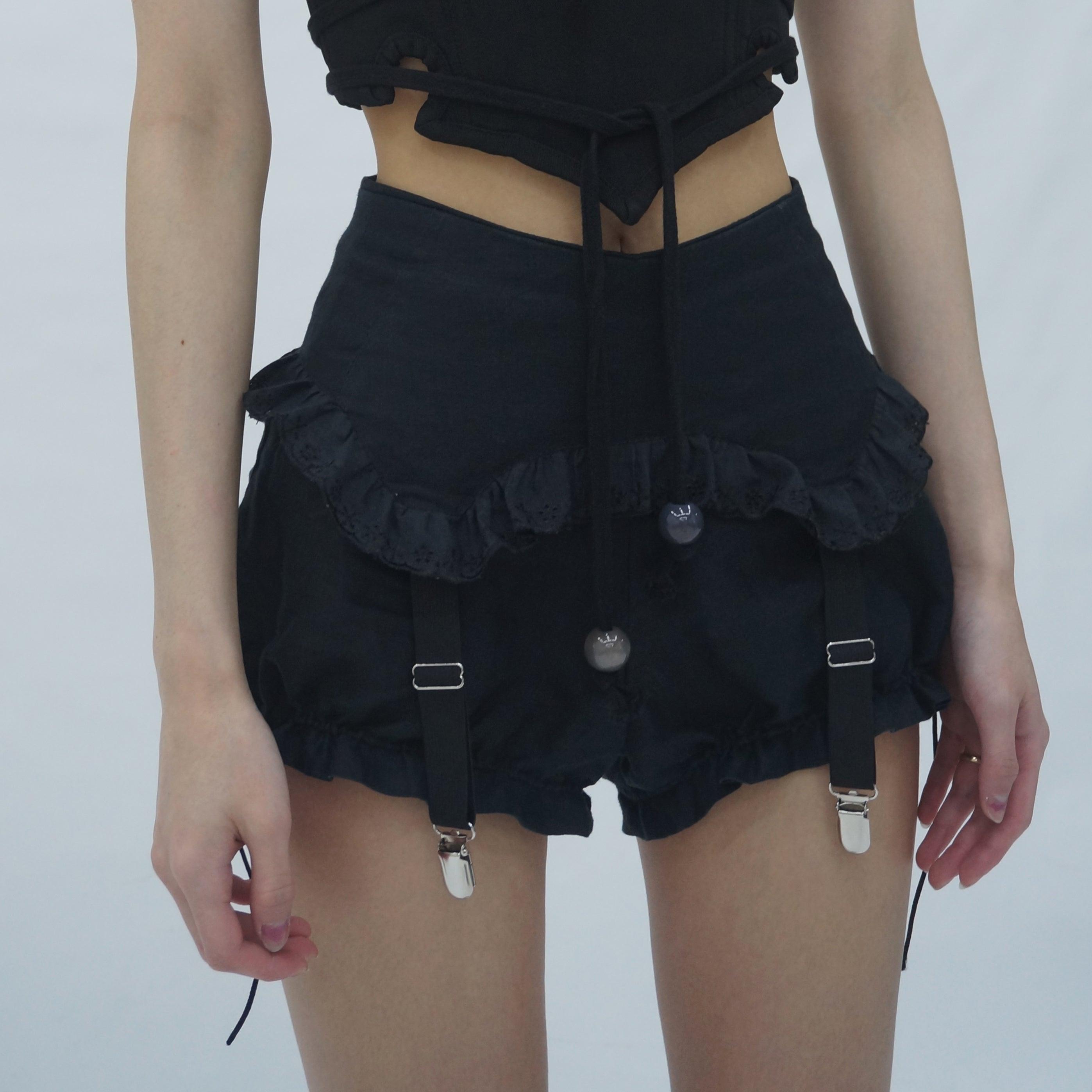 Clover Bloomers in Black