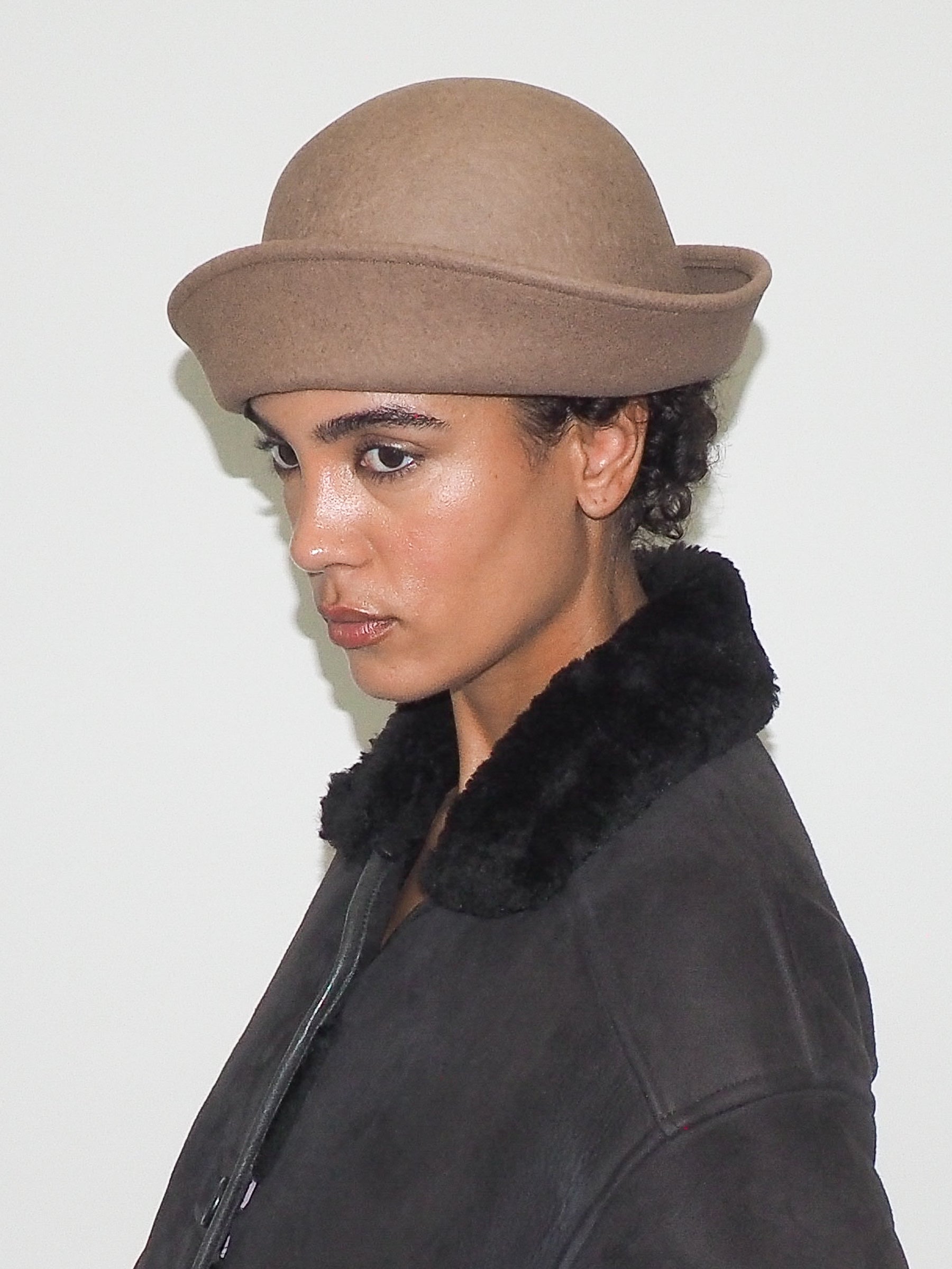 Crown Hat in Taupe Wool