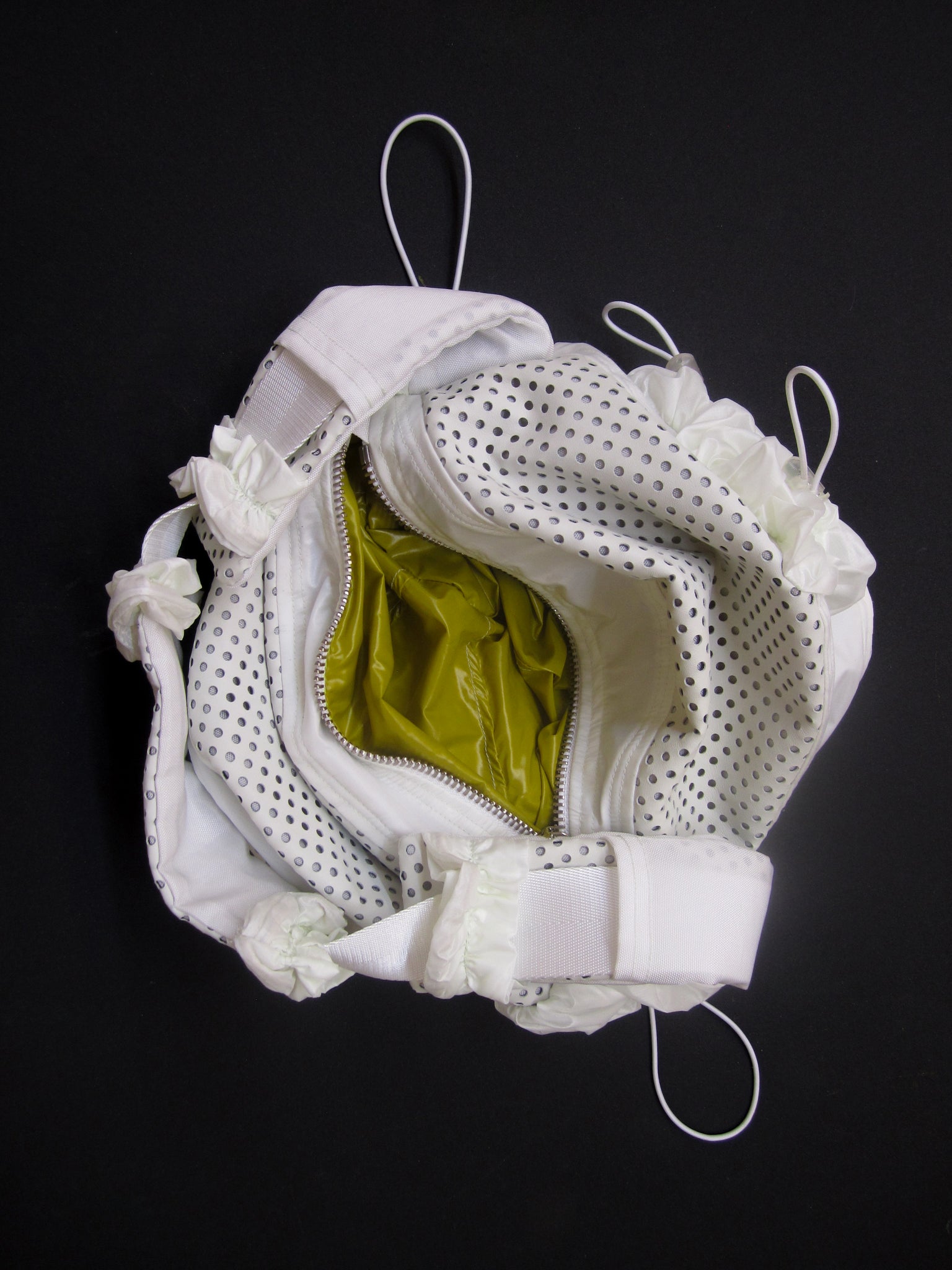Container 4: Radar Bag