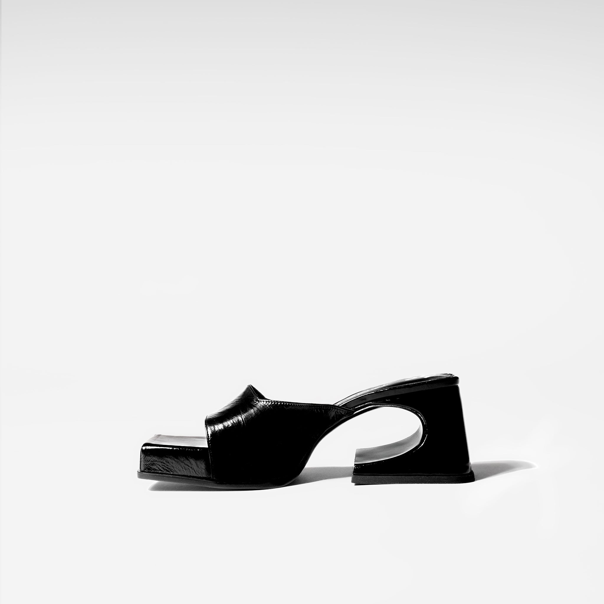 Diamond Black Gigi Slide