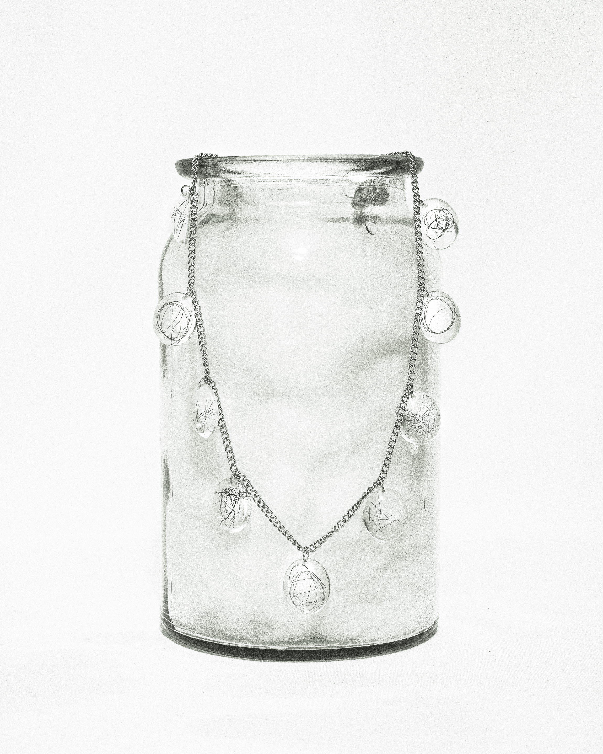 표본 008 목걸이