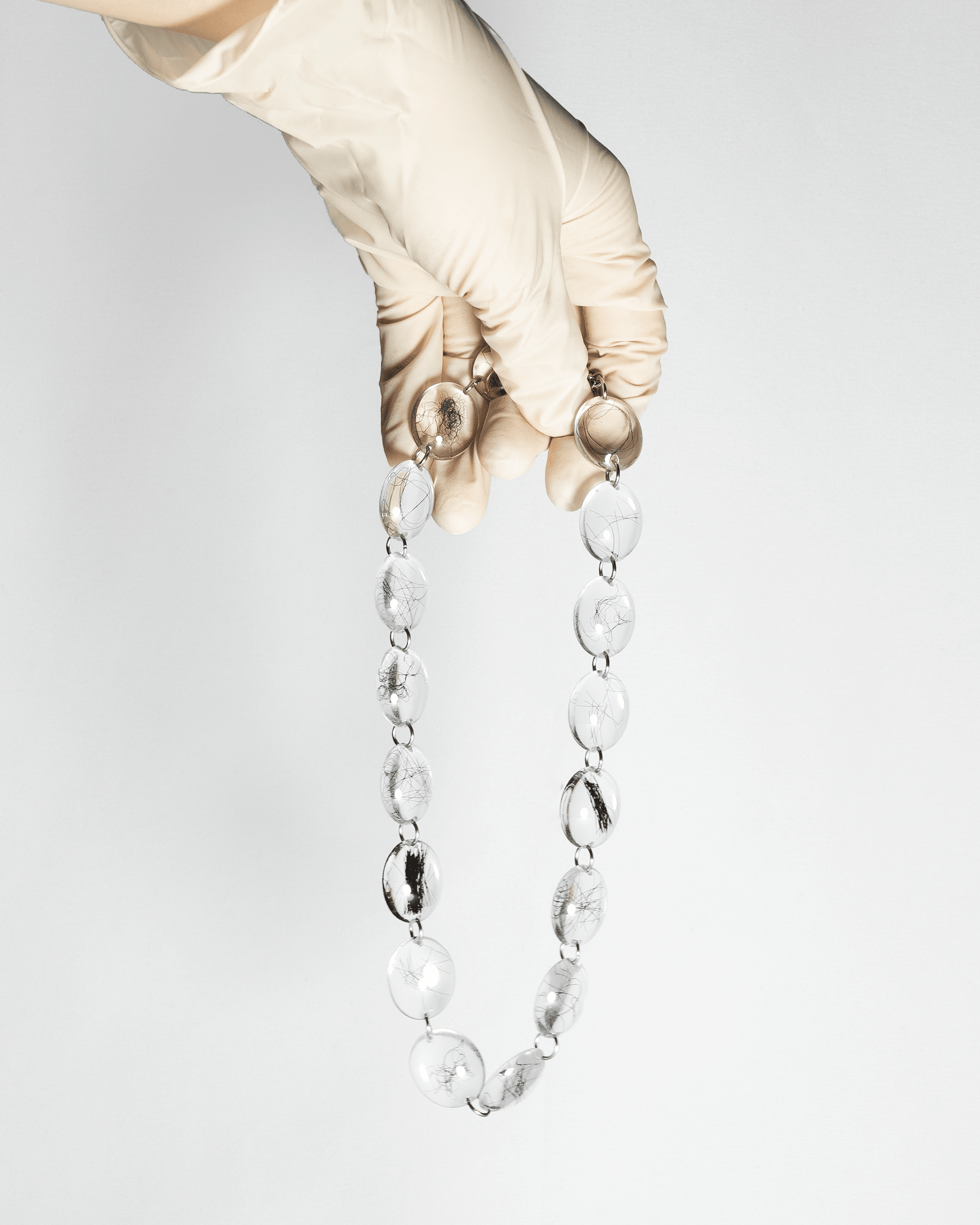 표본 004 목걸이