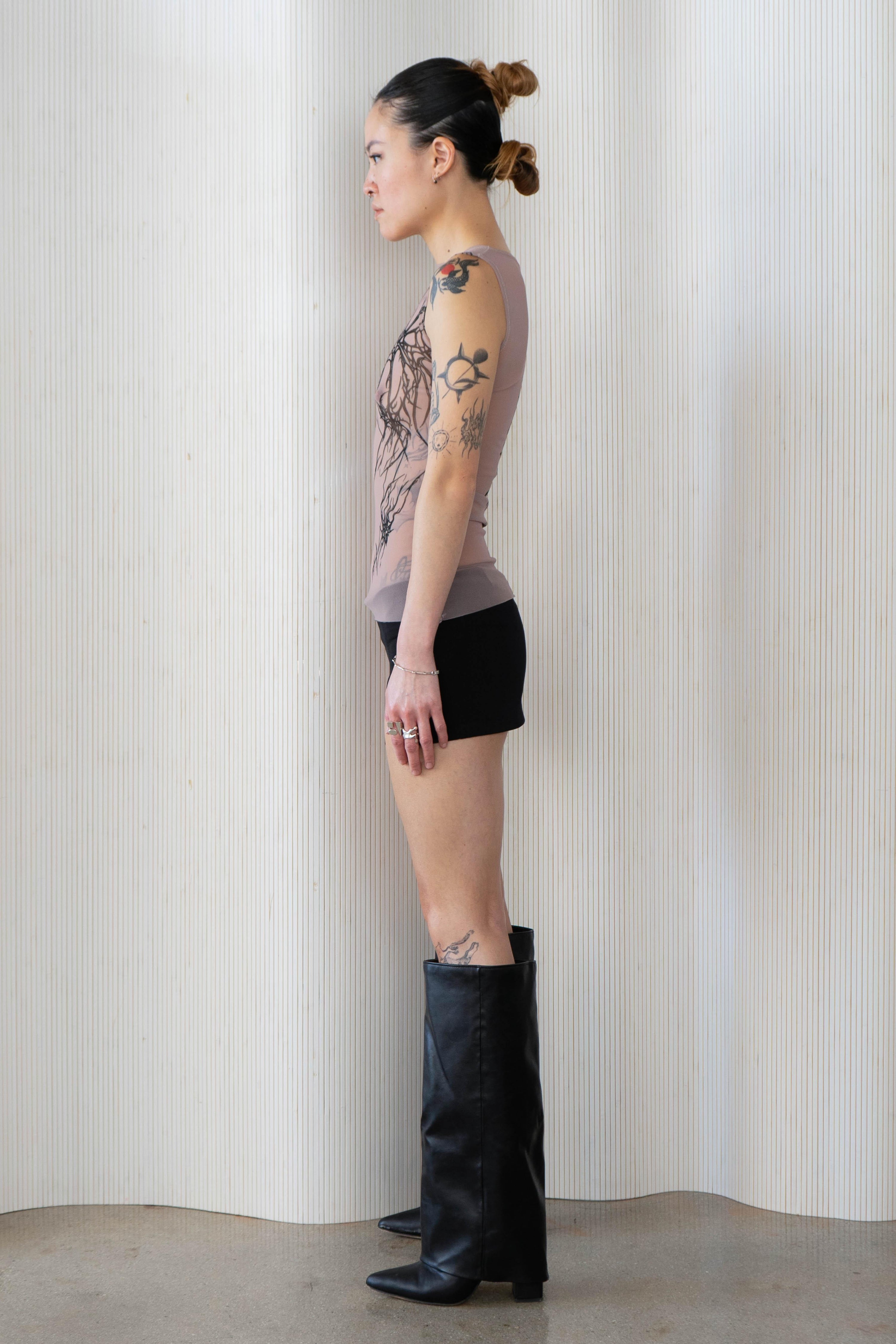 타투 메시 탱크