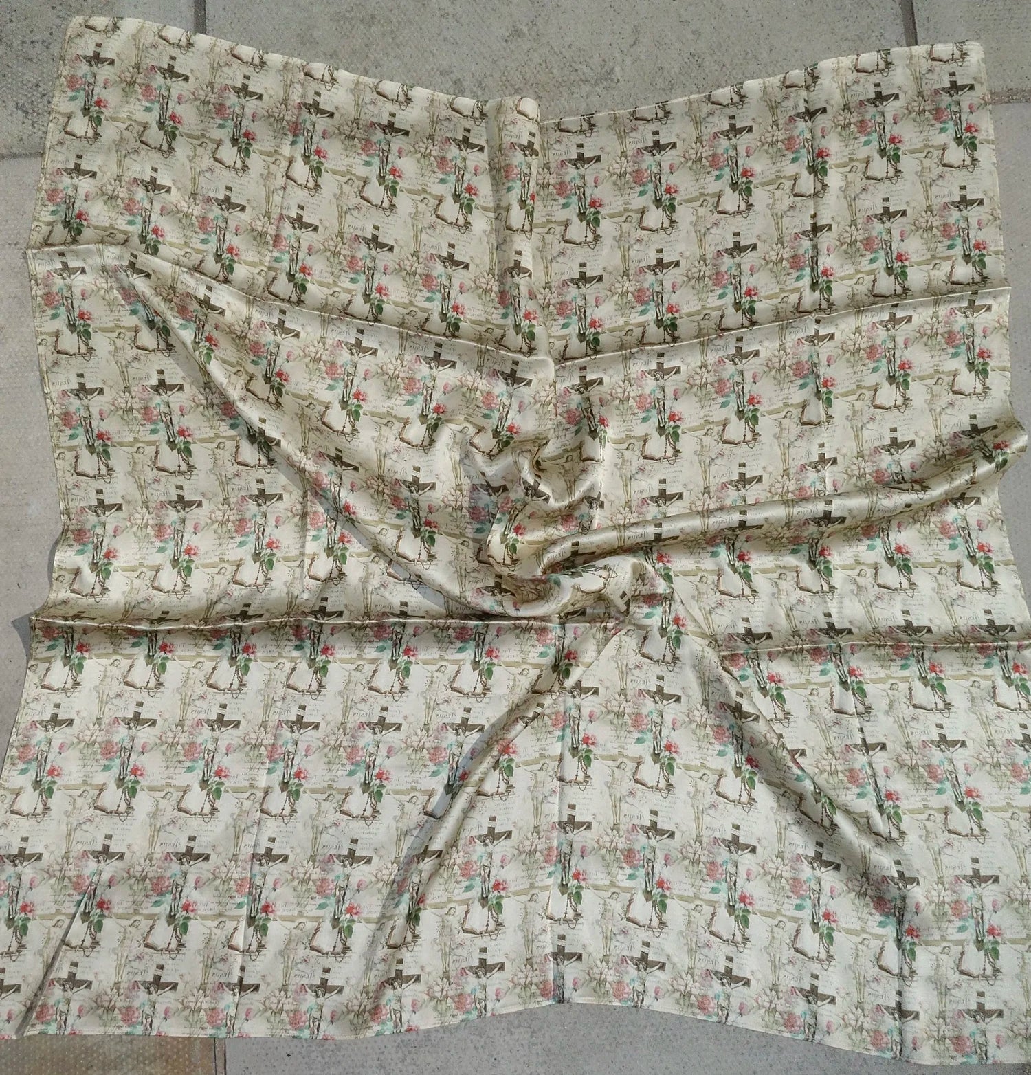 Cecilia Scarf
