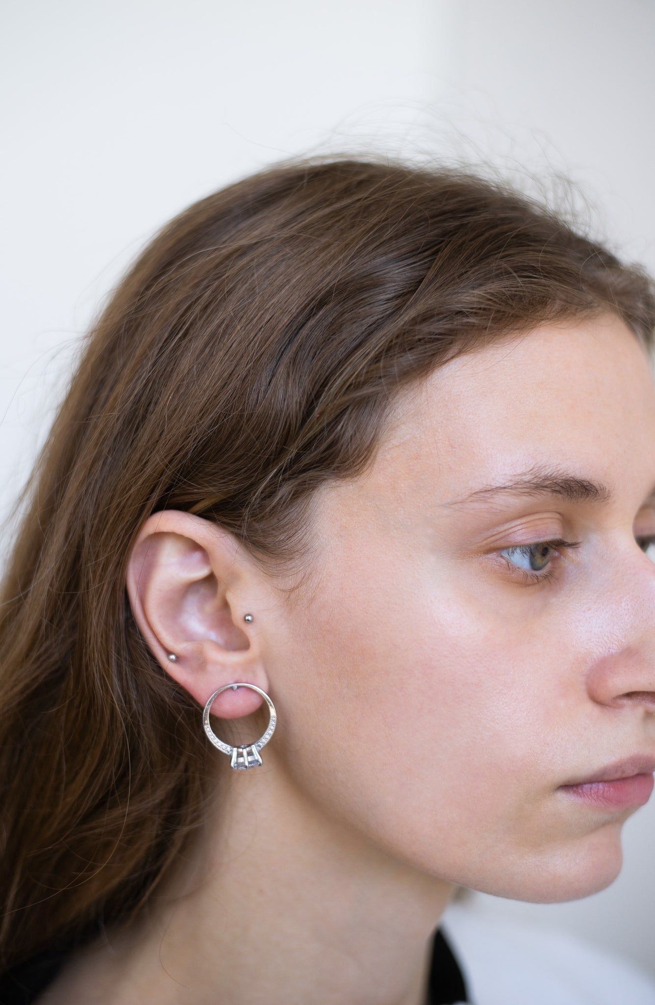 A Huli Ear Rings