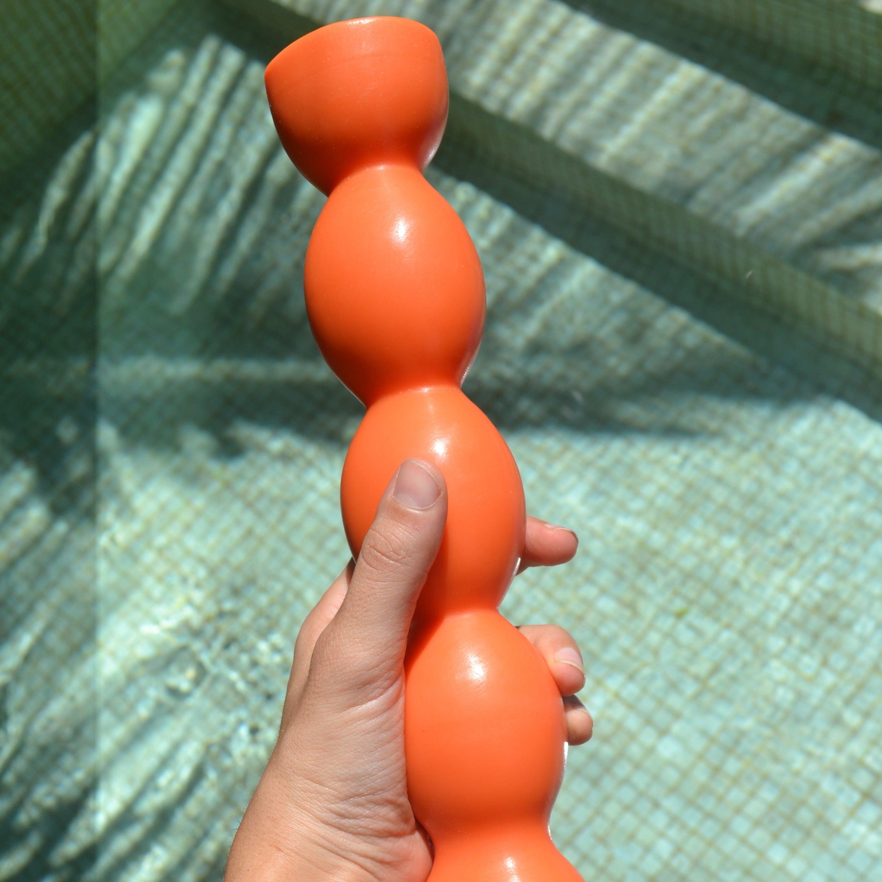 오렌지 색상의 라고 디 가르다에서의 여름