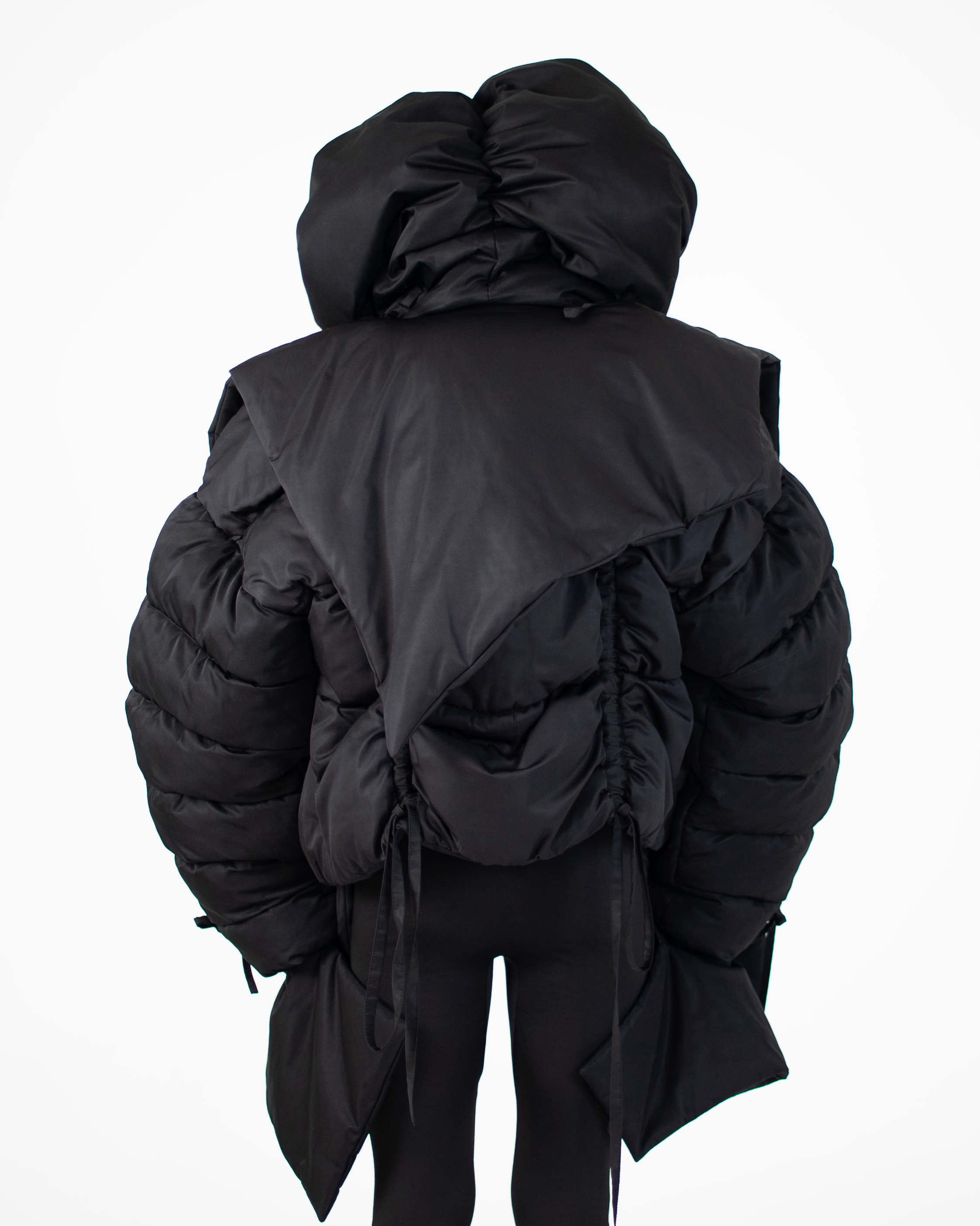 도미니언 다운 재킷