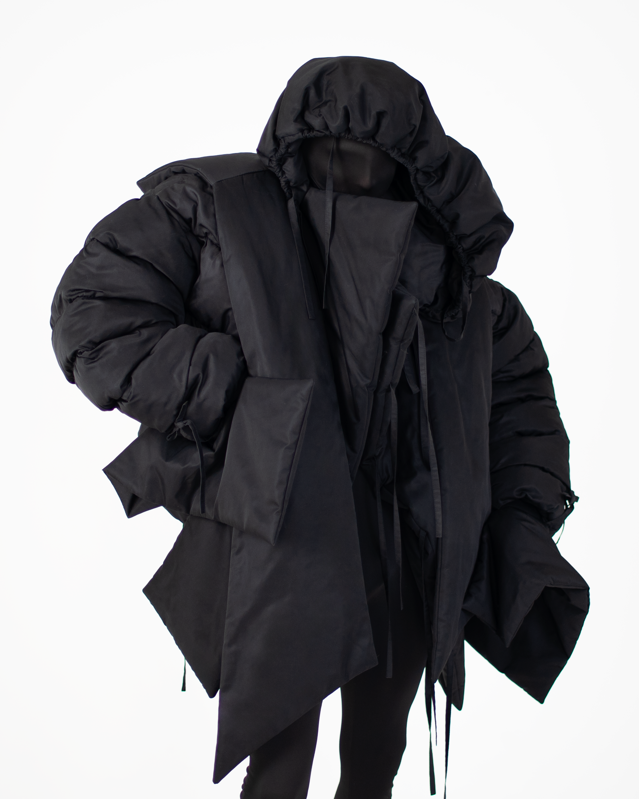 도미니언 다운 재킷