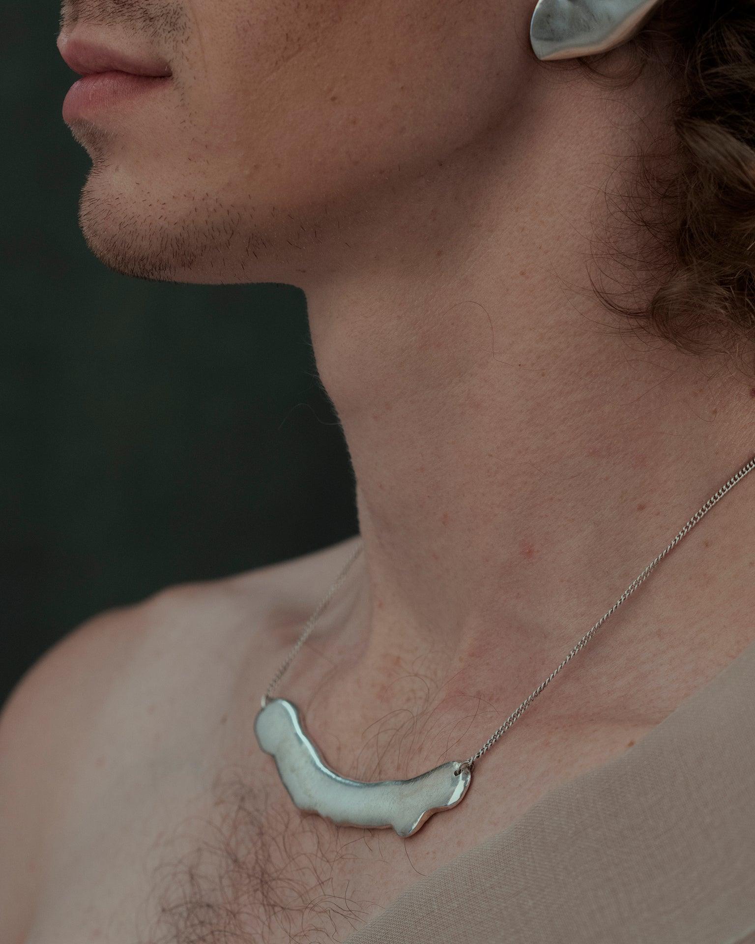 에리다누스 목걸이