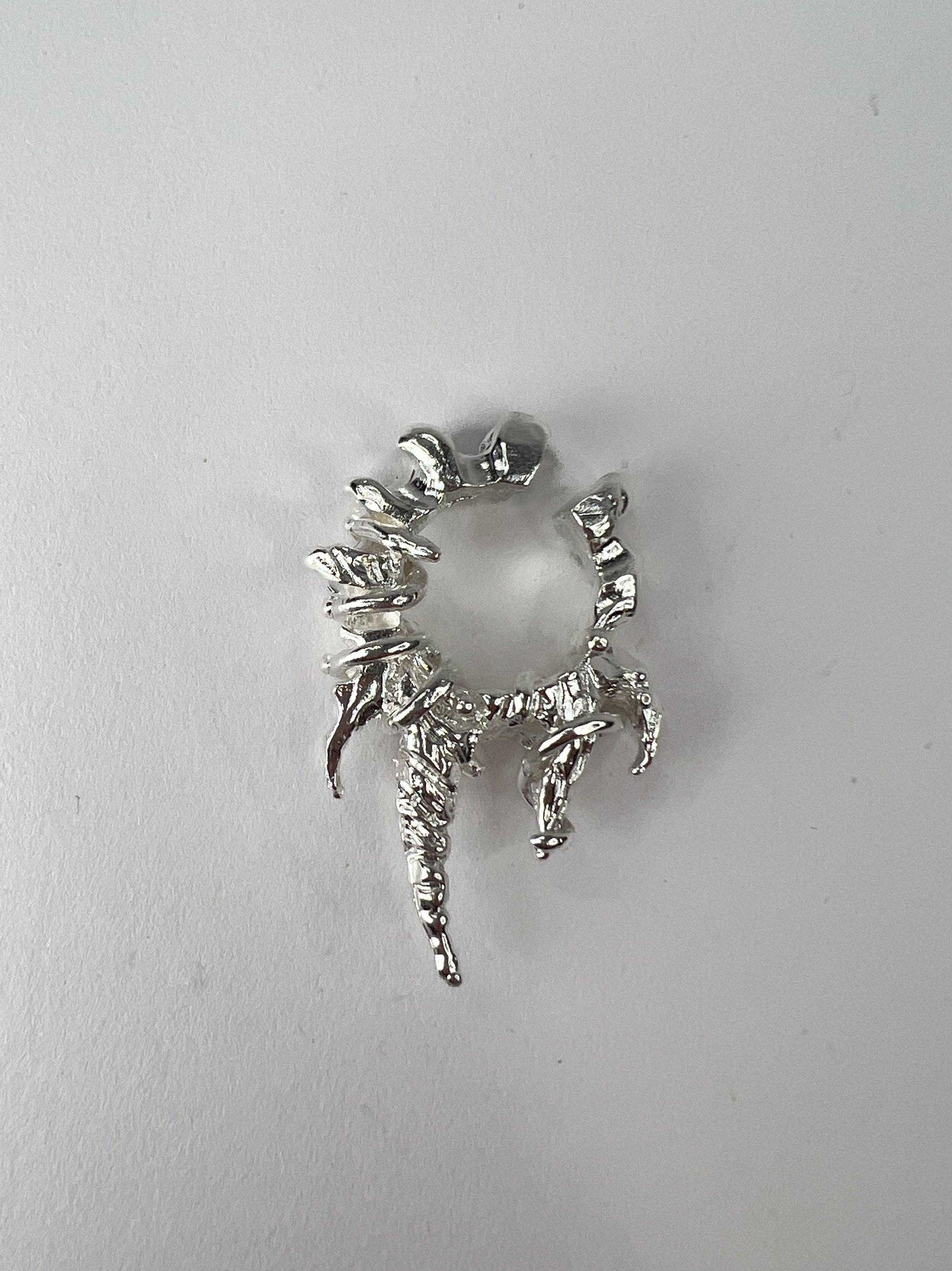 OMYO Ear Cuff Conch