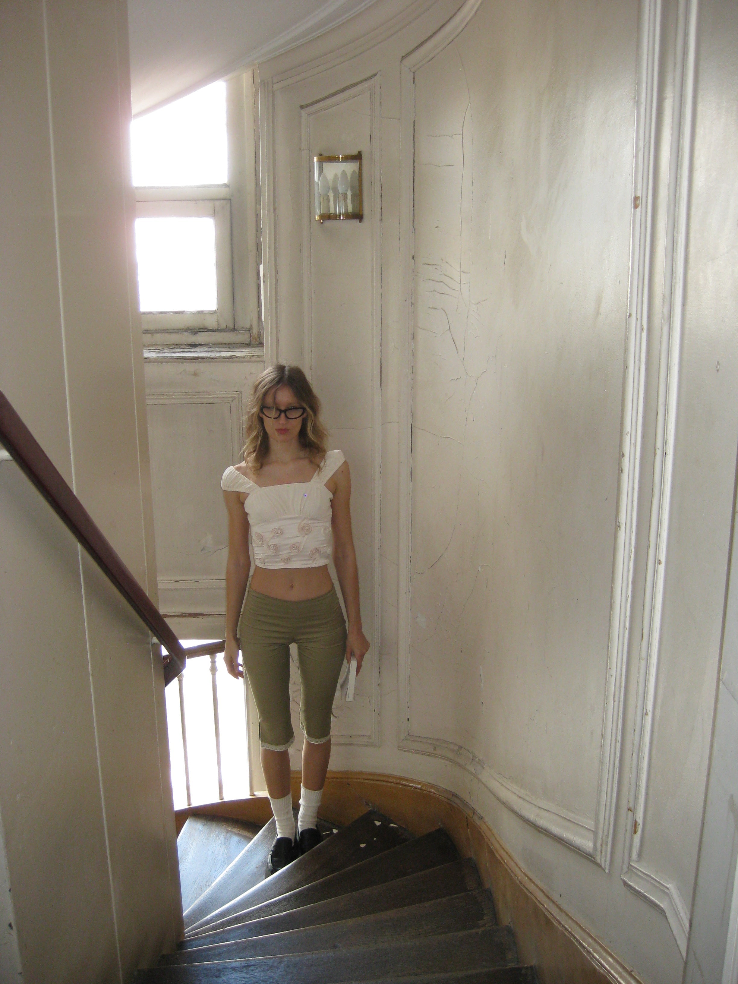 Mary Capri Pants in Tan