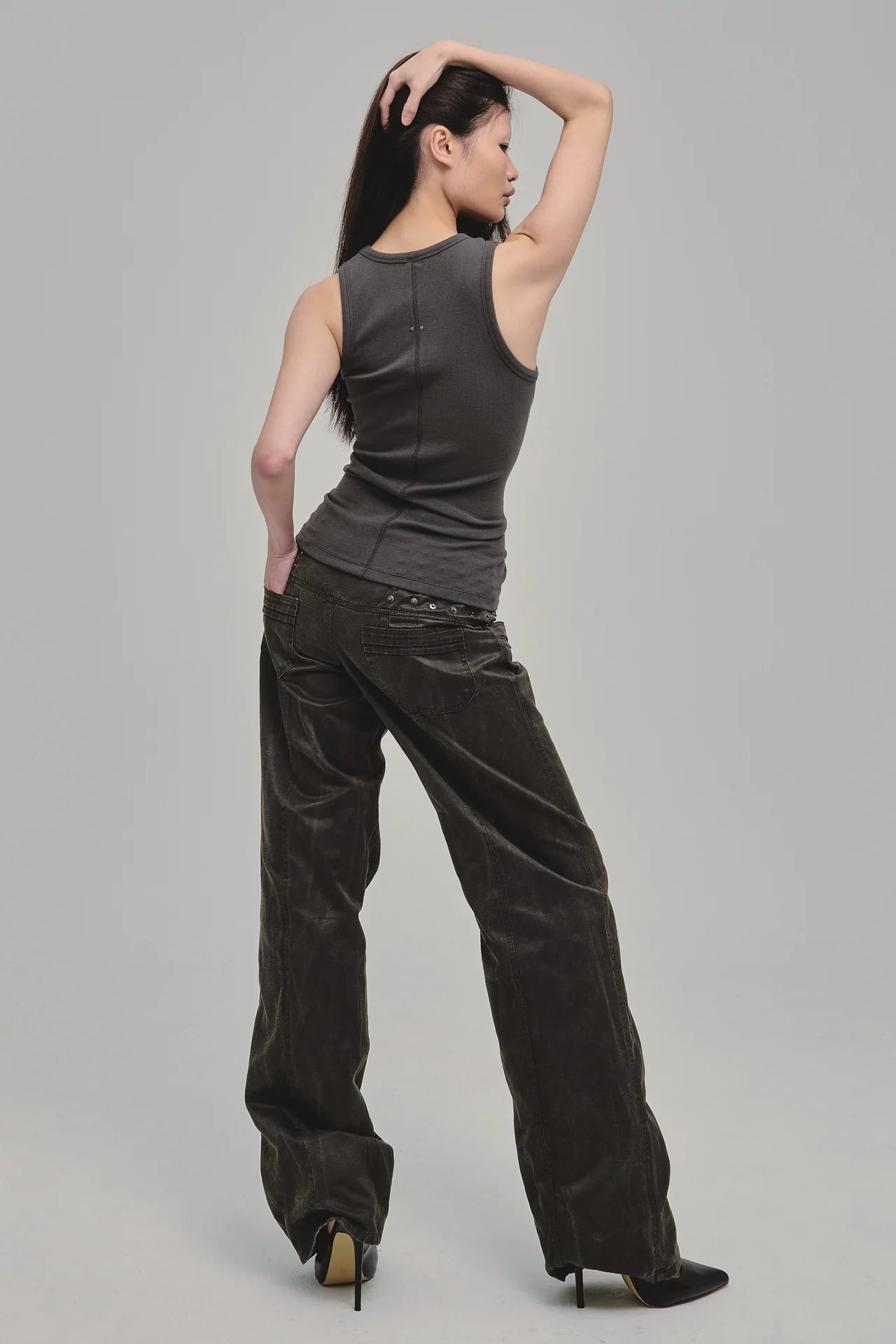 Pierce Tank in Grey