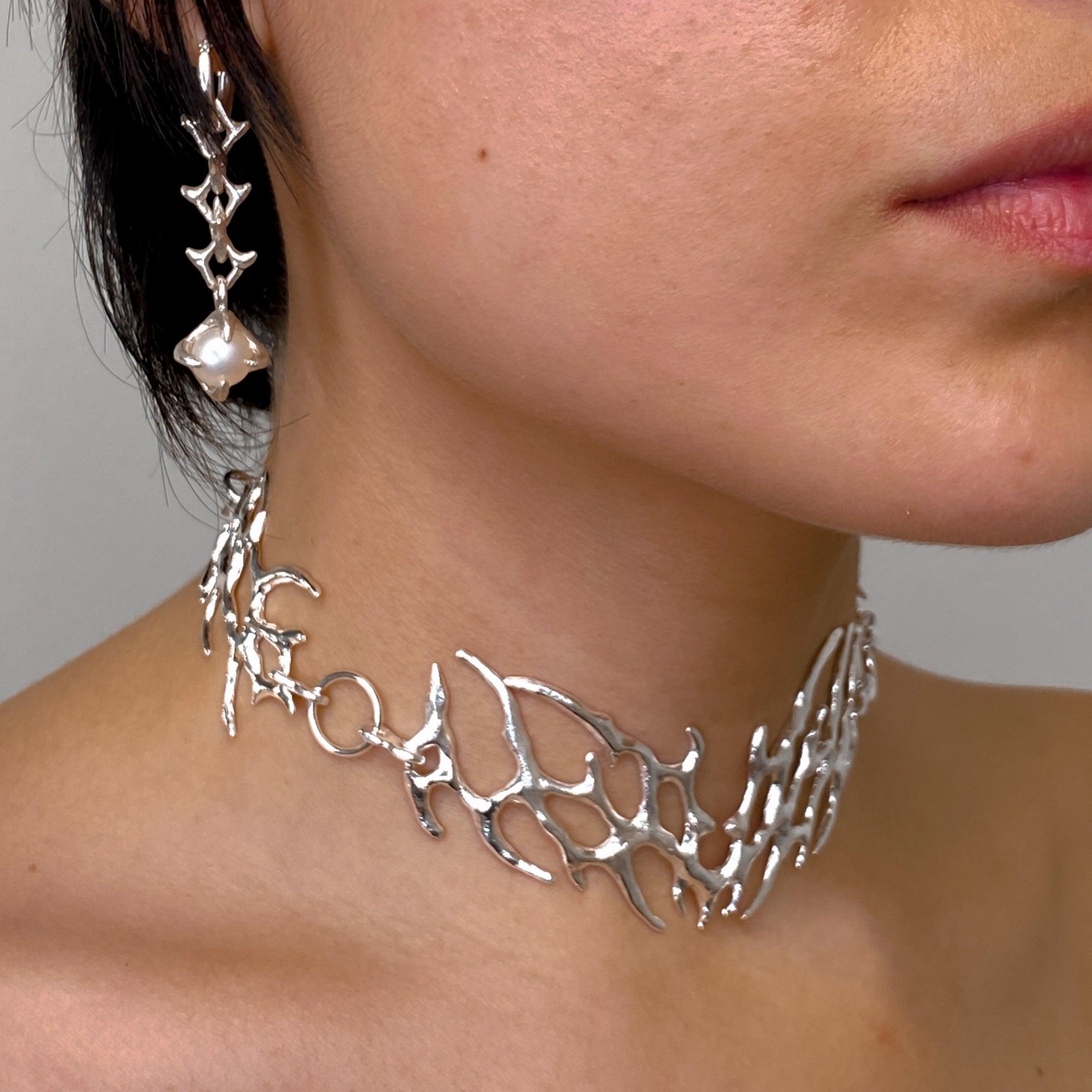 Cyberia Choker