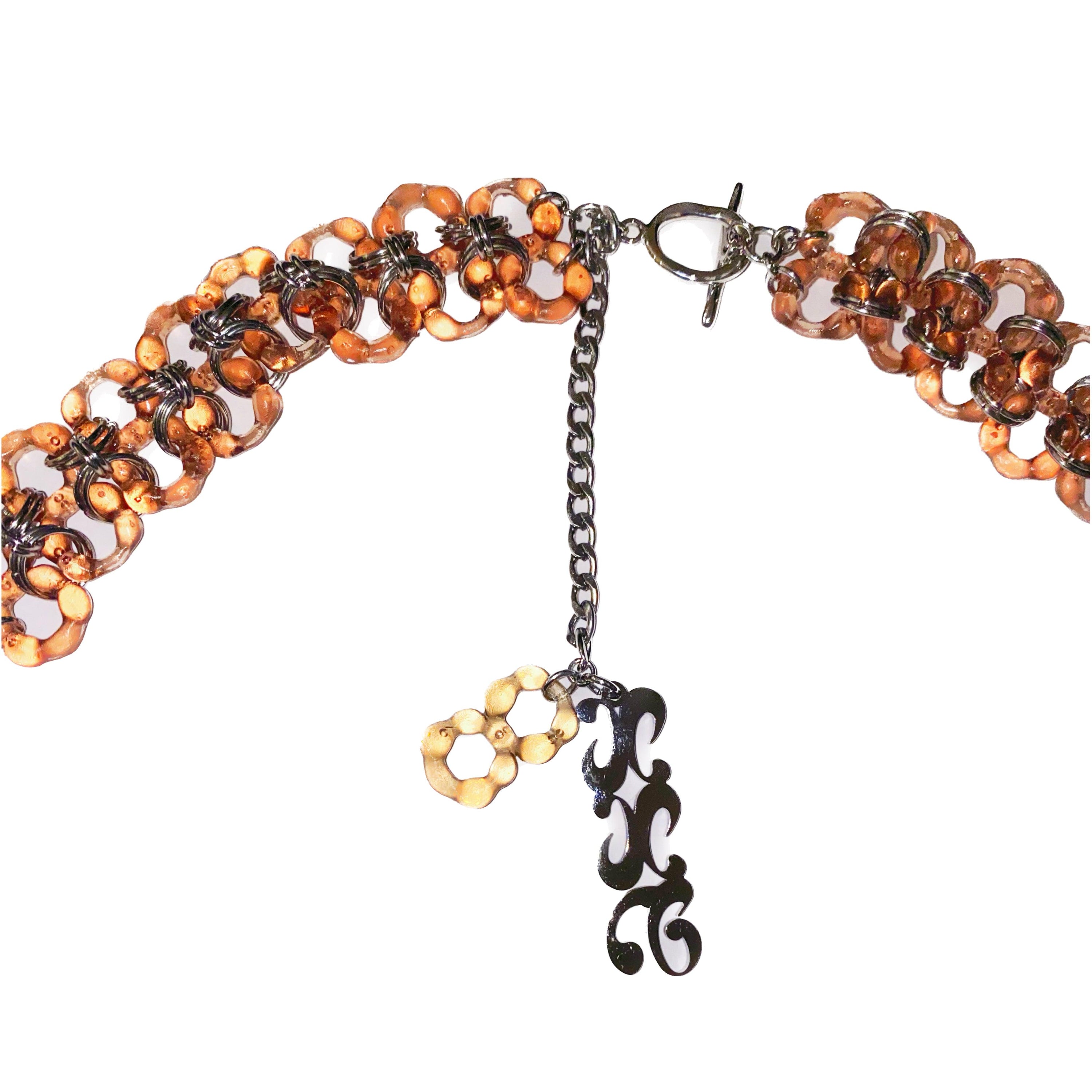 Braune Hasenknochen Halskette