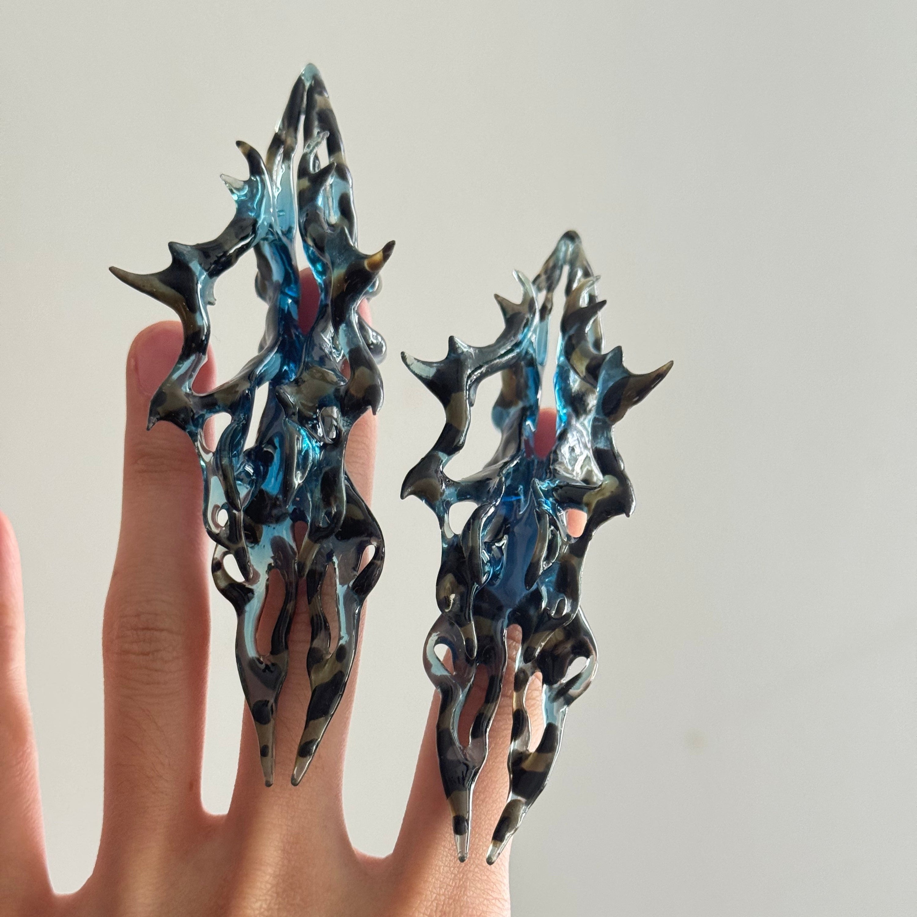 Pixies Nails Ring in Blue Leopard