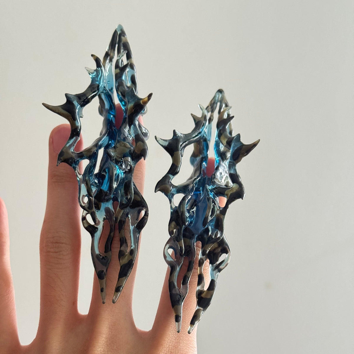 Pixies Nails Ring in Blue Leopard