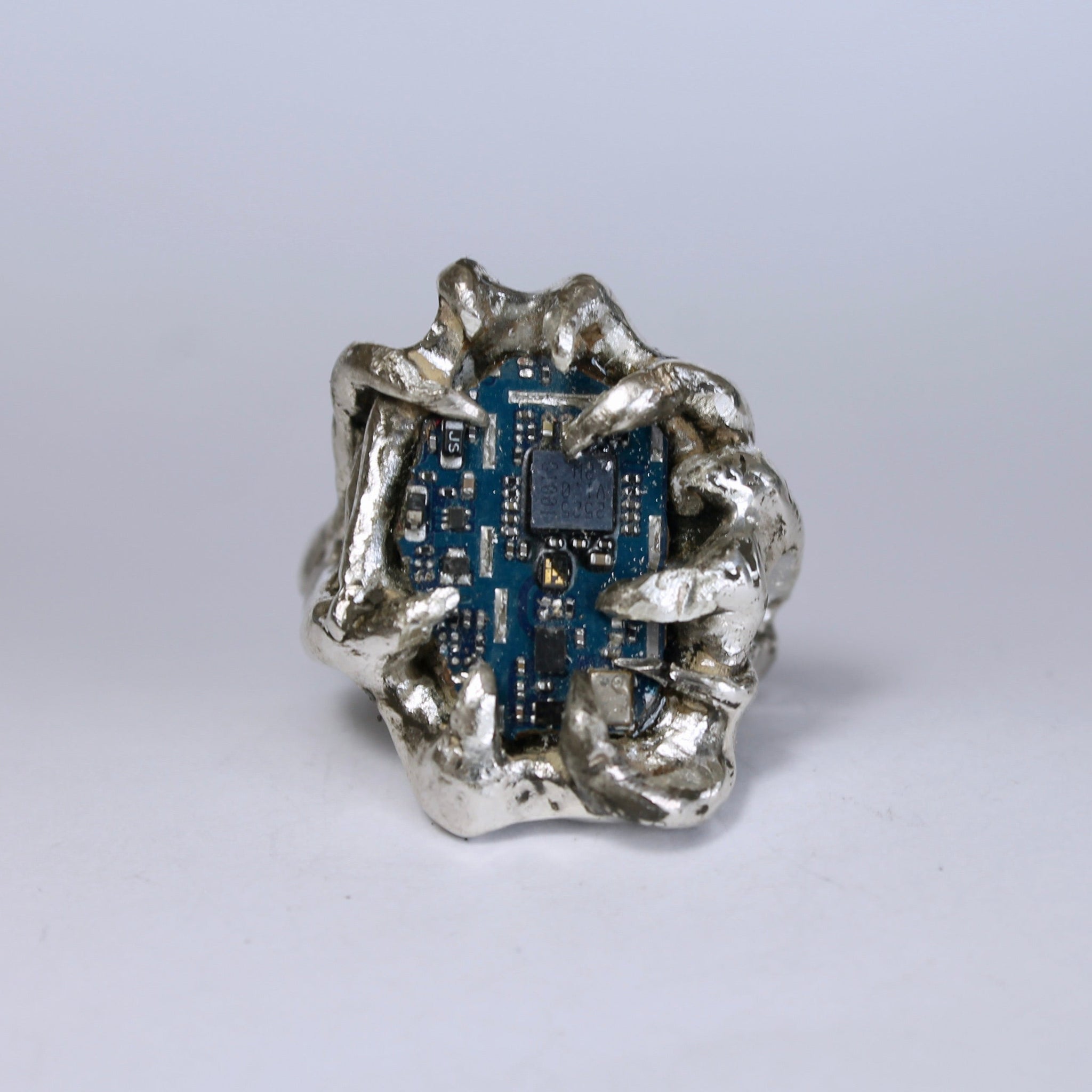 Technological Fragments Ring N°3
