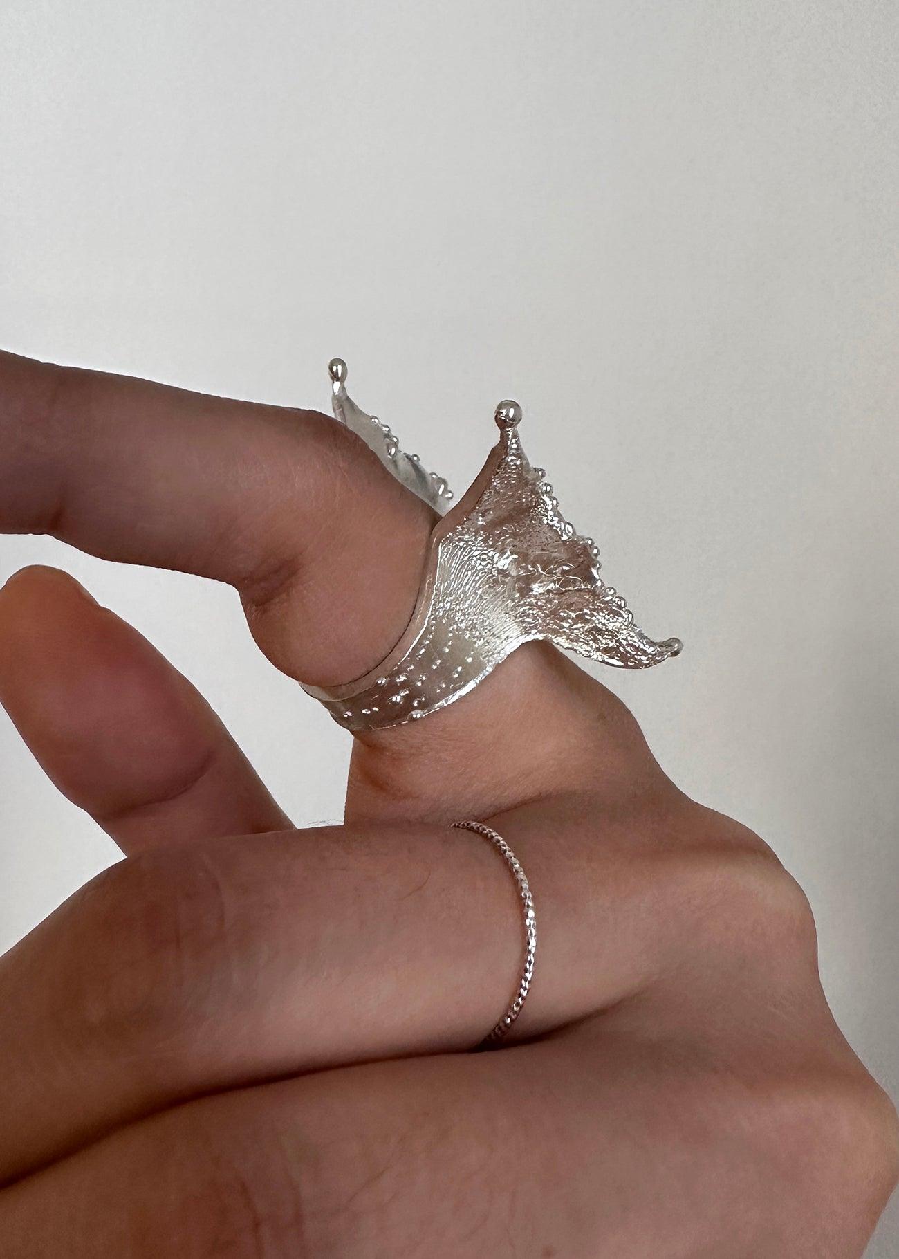 Feenflügel auf Steinen 01 Ring