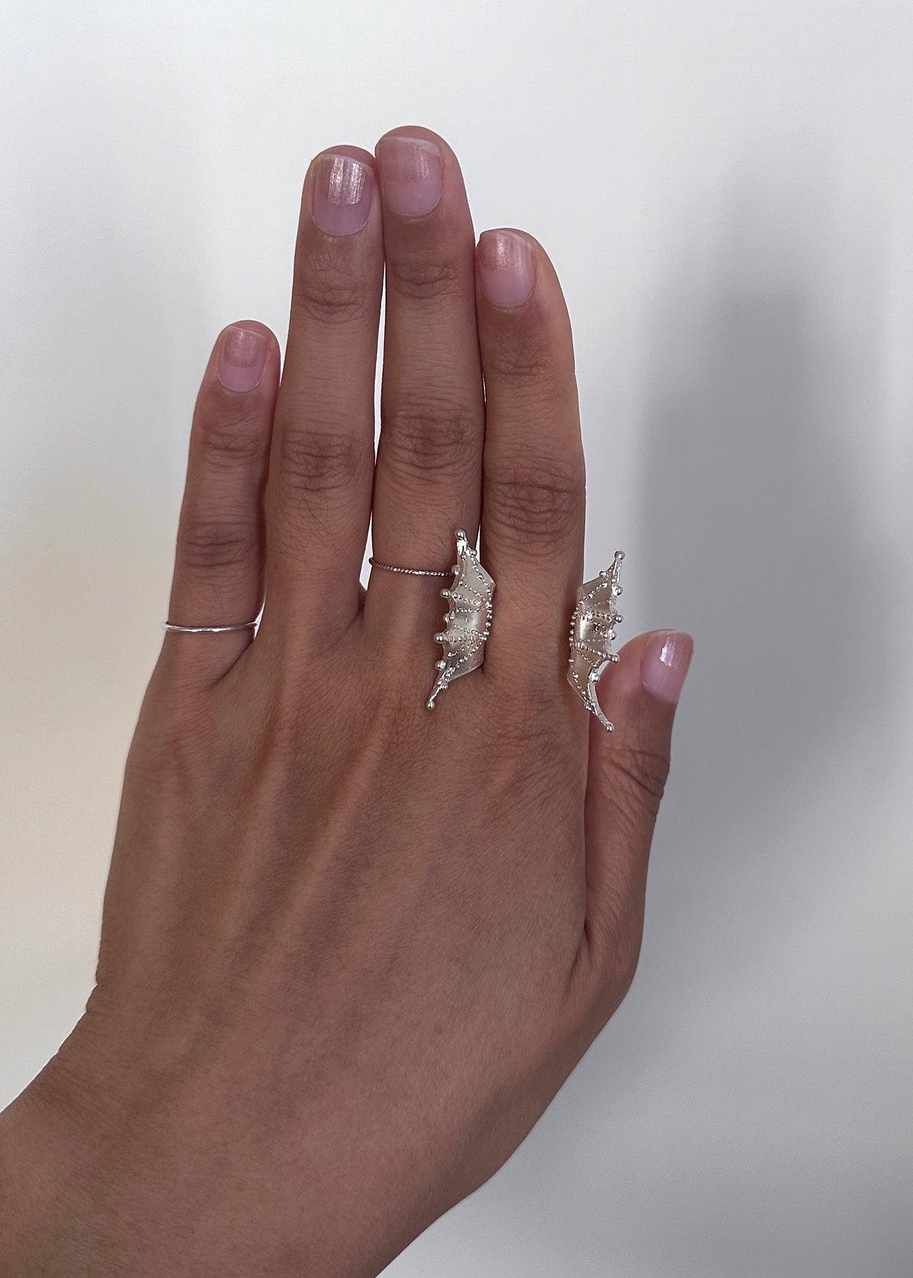 돌 위의 요정 날개 03 반지