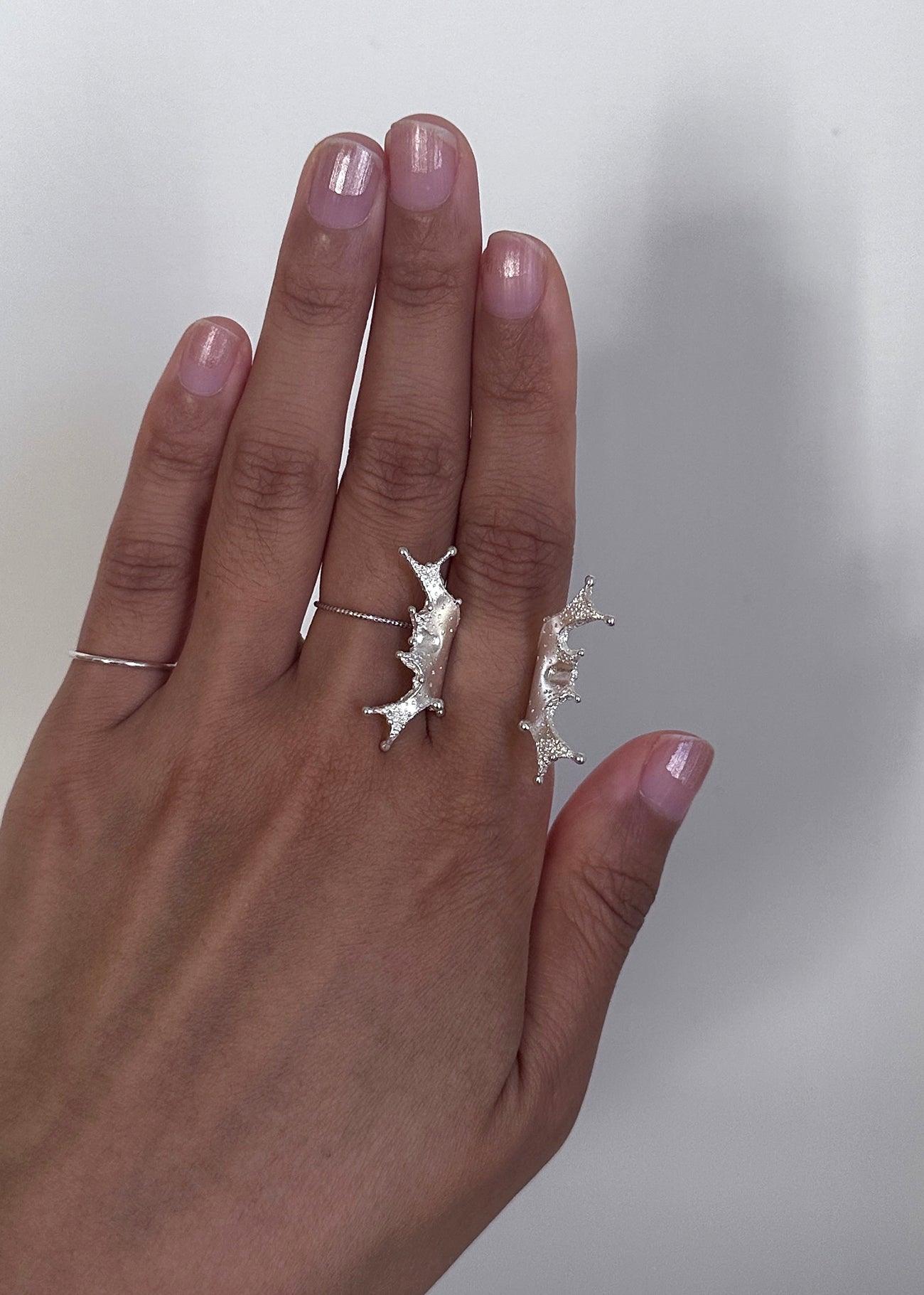 Feenflügel auf Steinen 04 Ring