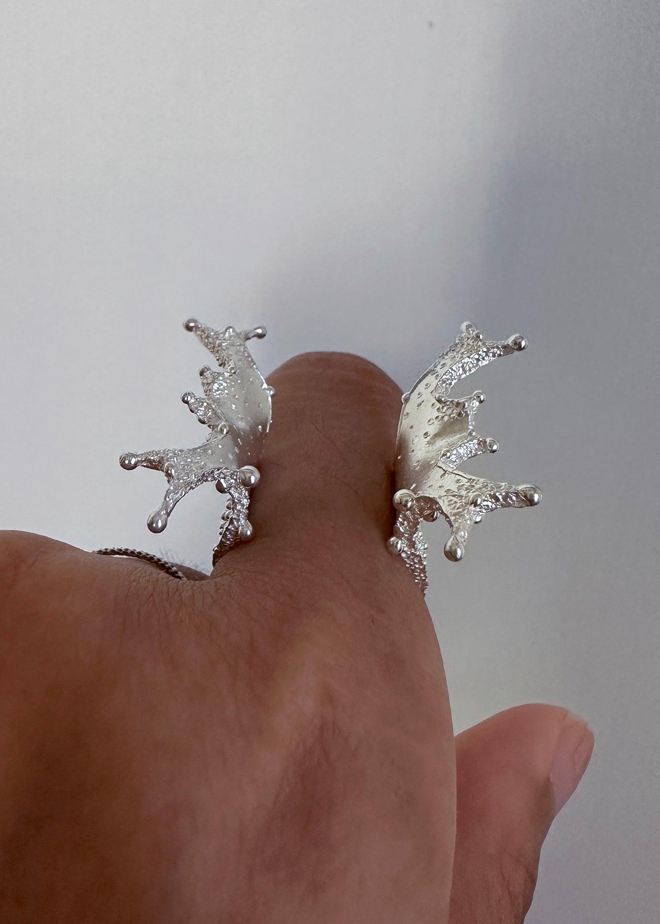 Feenflügel auf Steinen 04 Ring