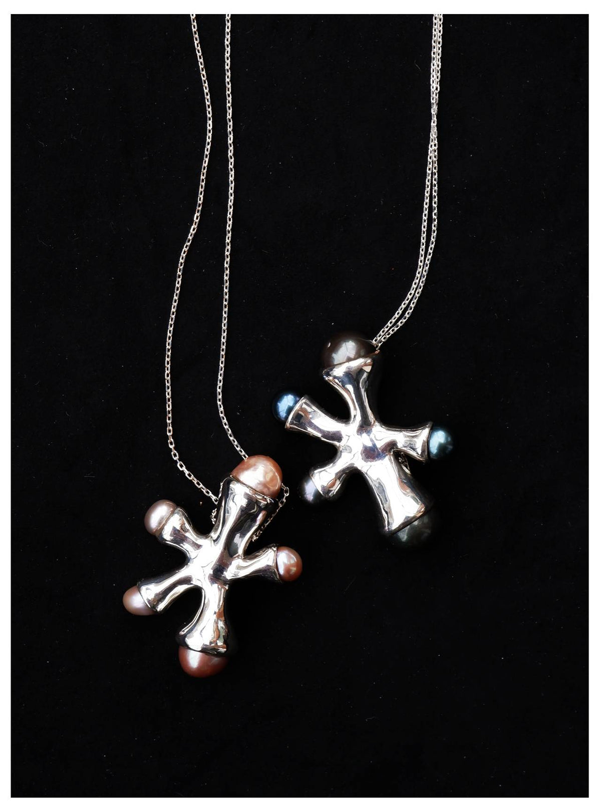 Kasse Necklace in Blue/Black