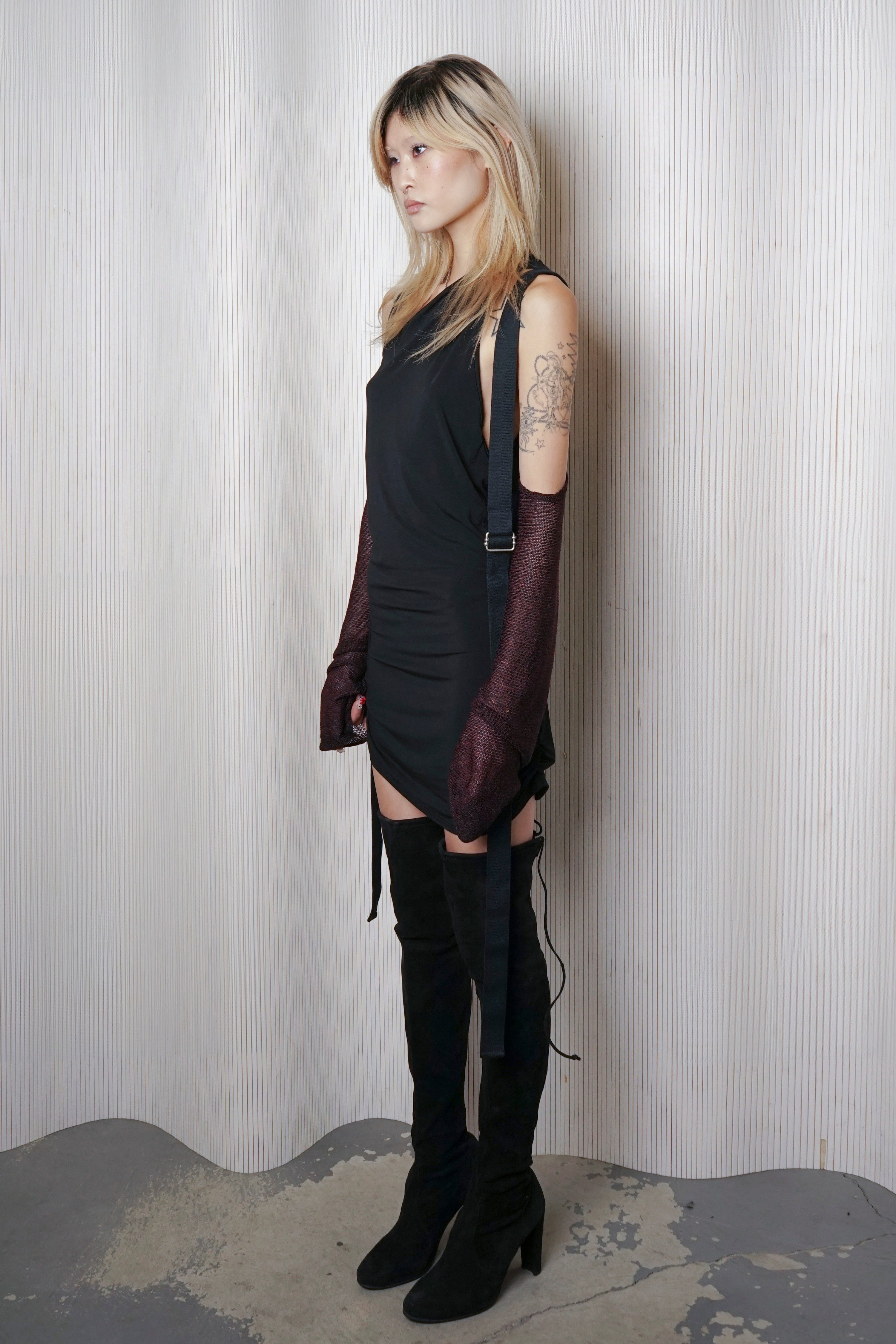 Knit Sleeve Harness Burgundy