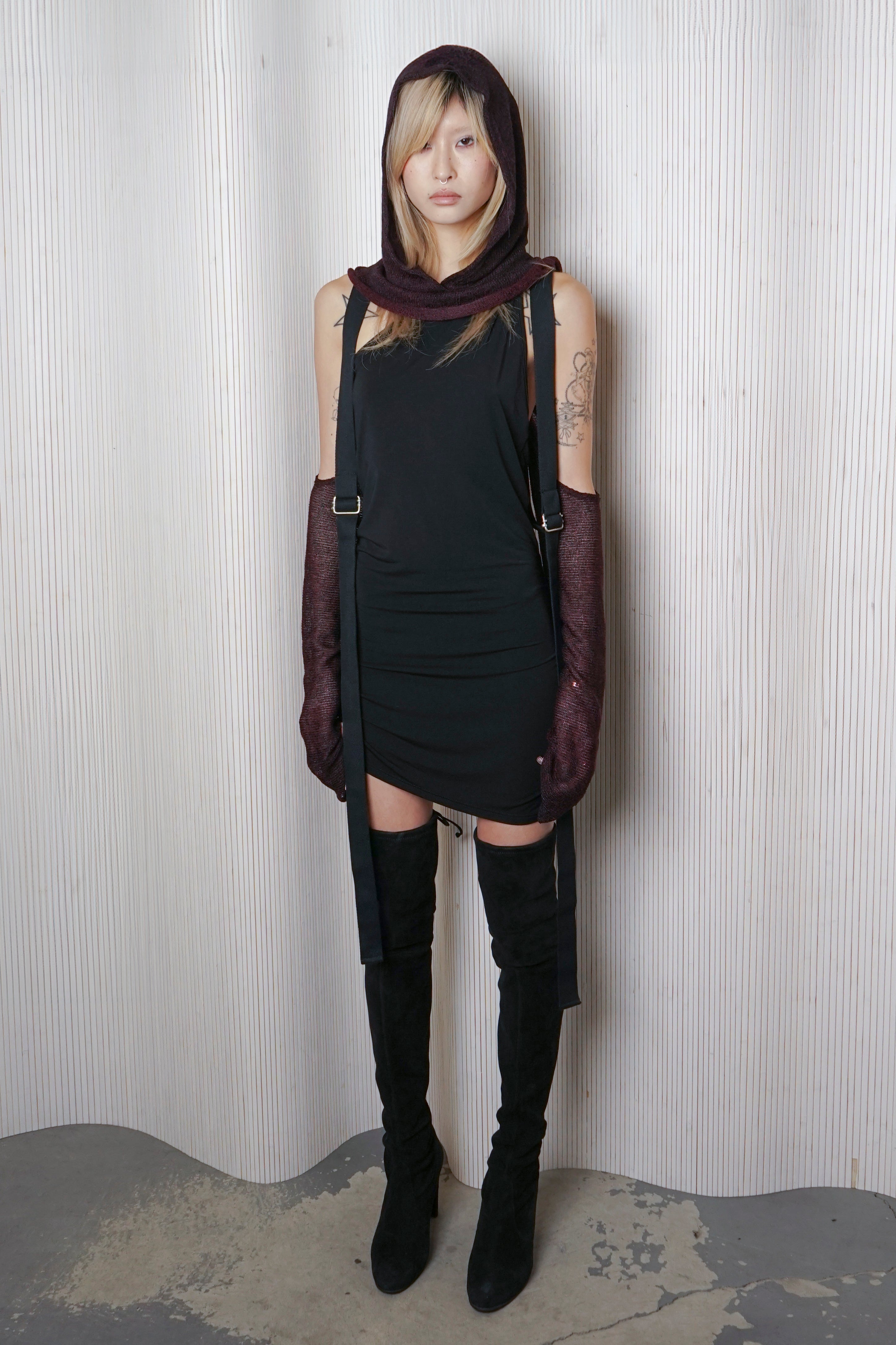 Knit Sleeve Harness Burgundy