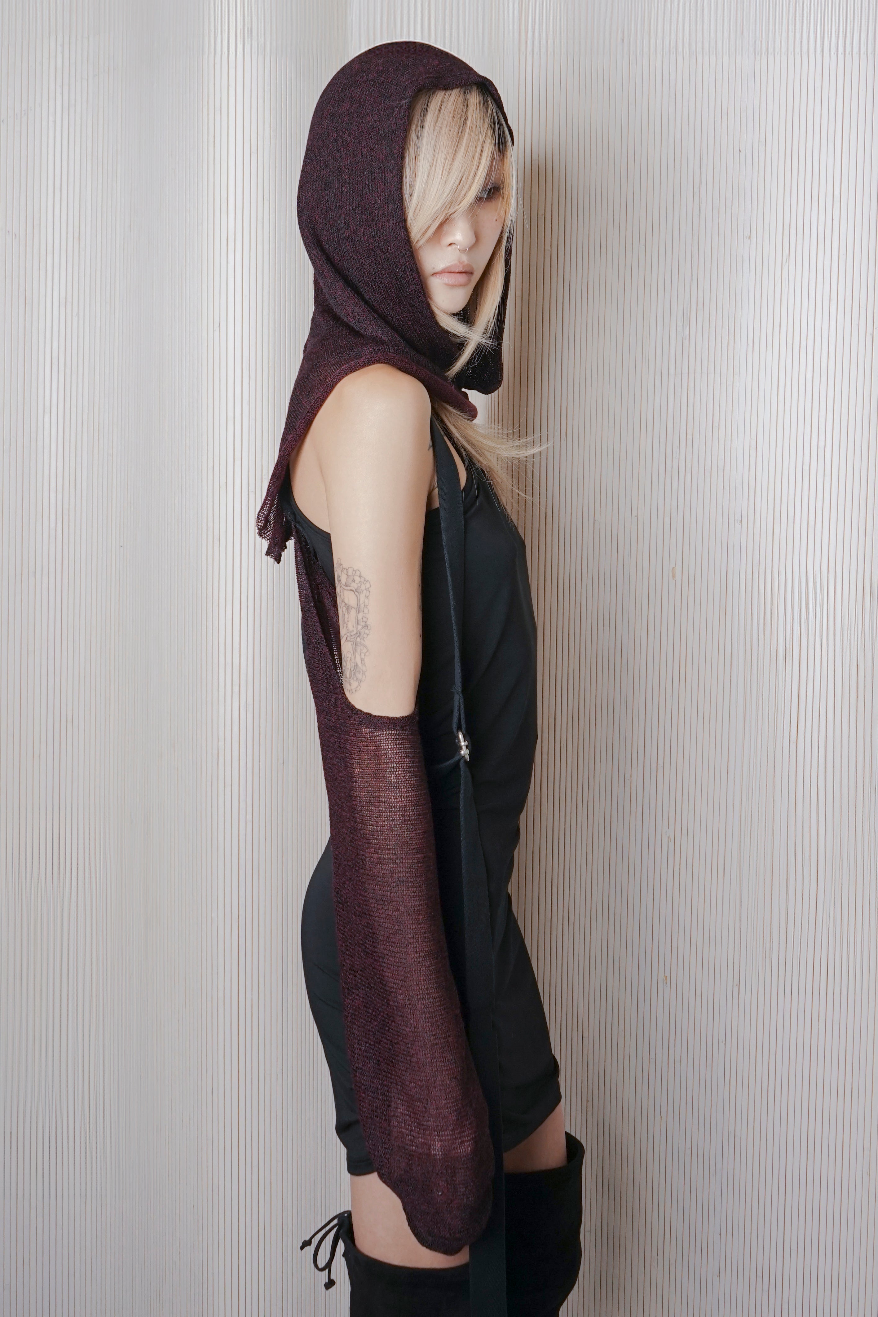 Knit Sleeve Harness Burgundy