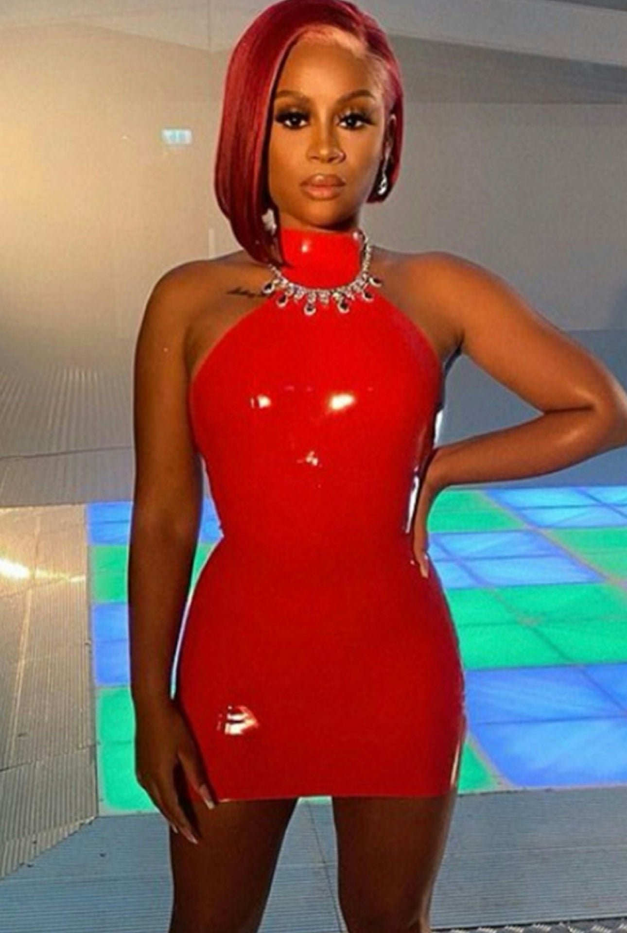 라텍스 미니 드레스