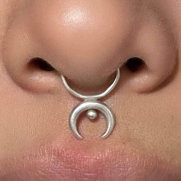 Lunar Septum Ring